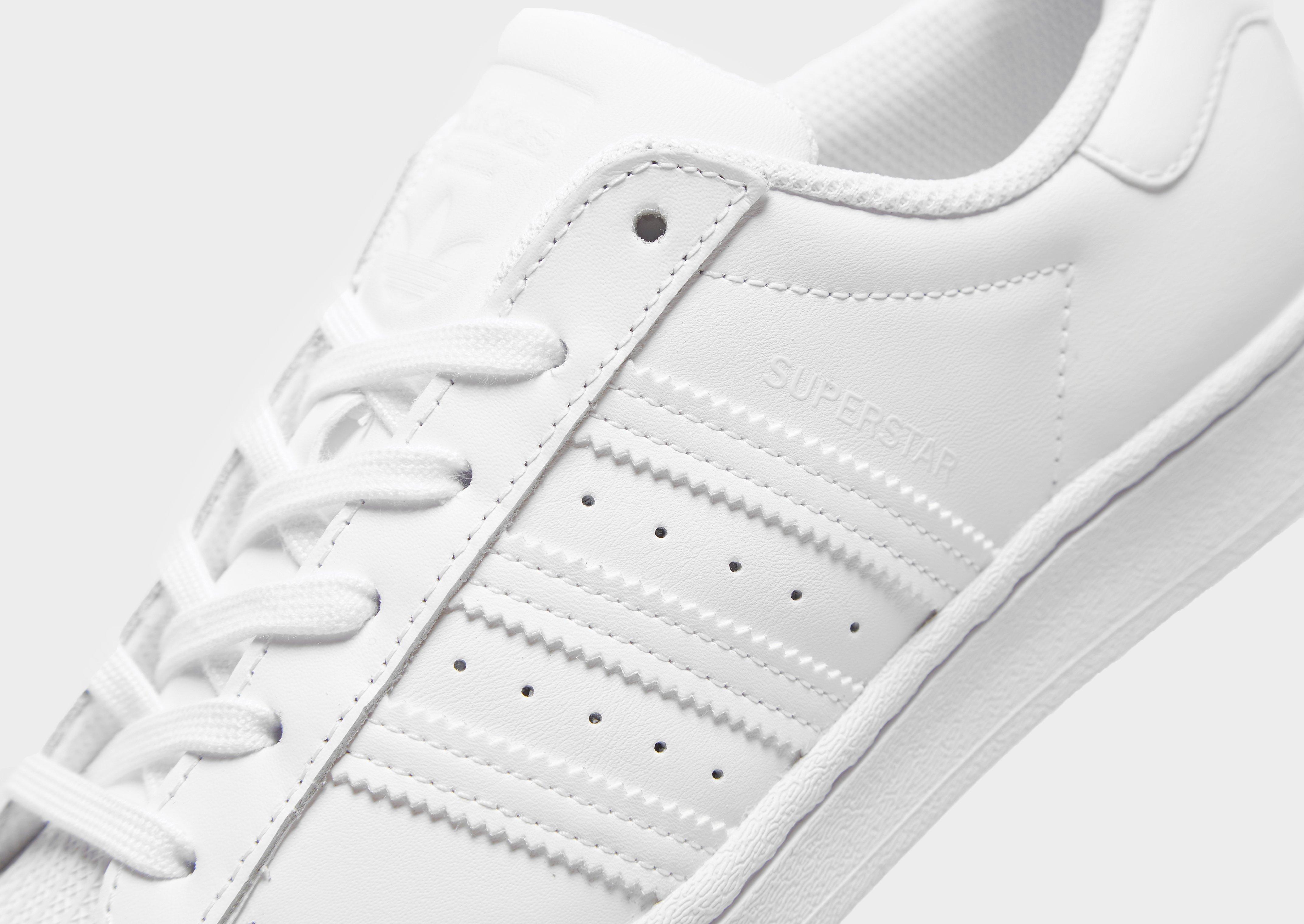 Adidas superstar hotsell white junior jd