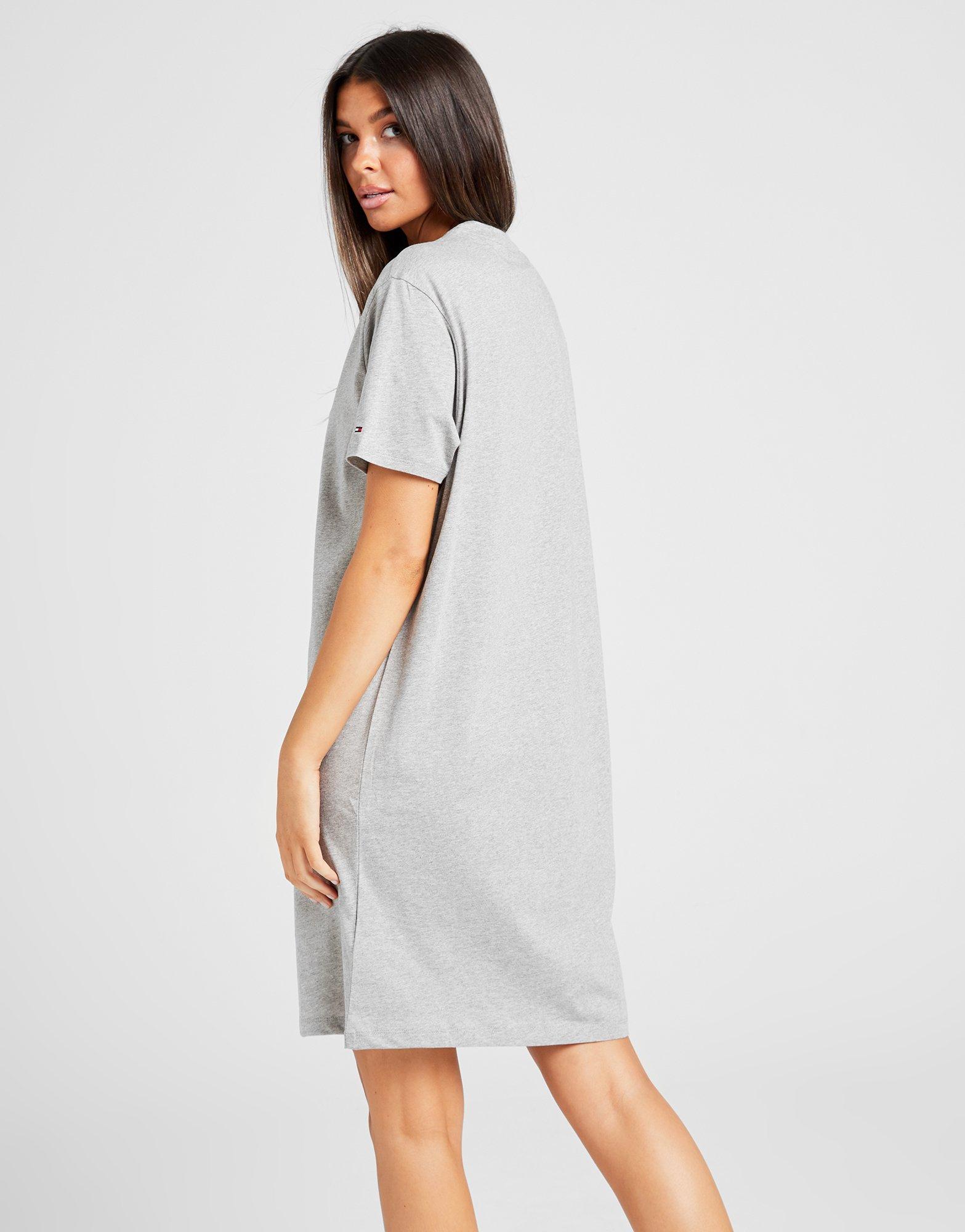 grey shirt dress