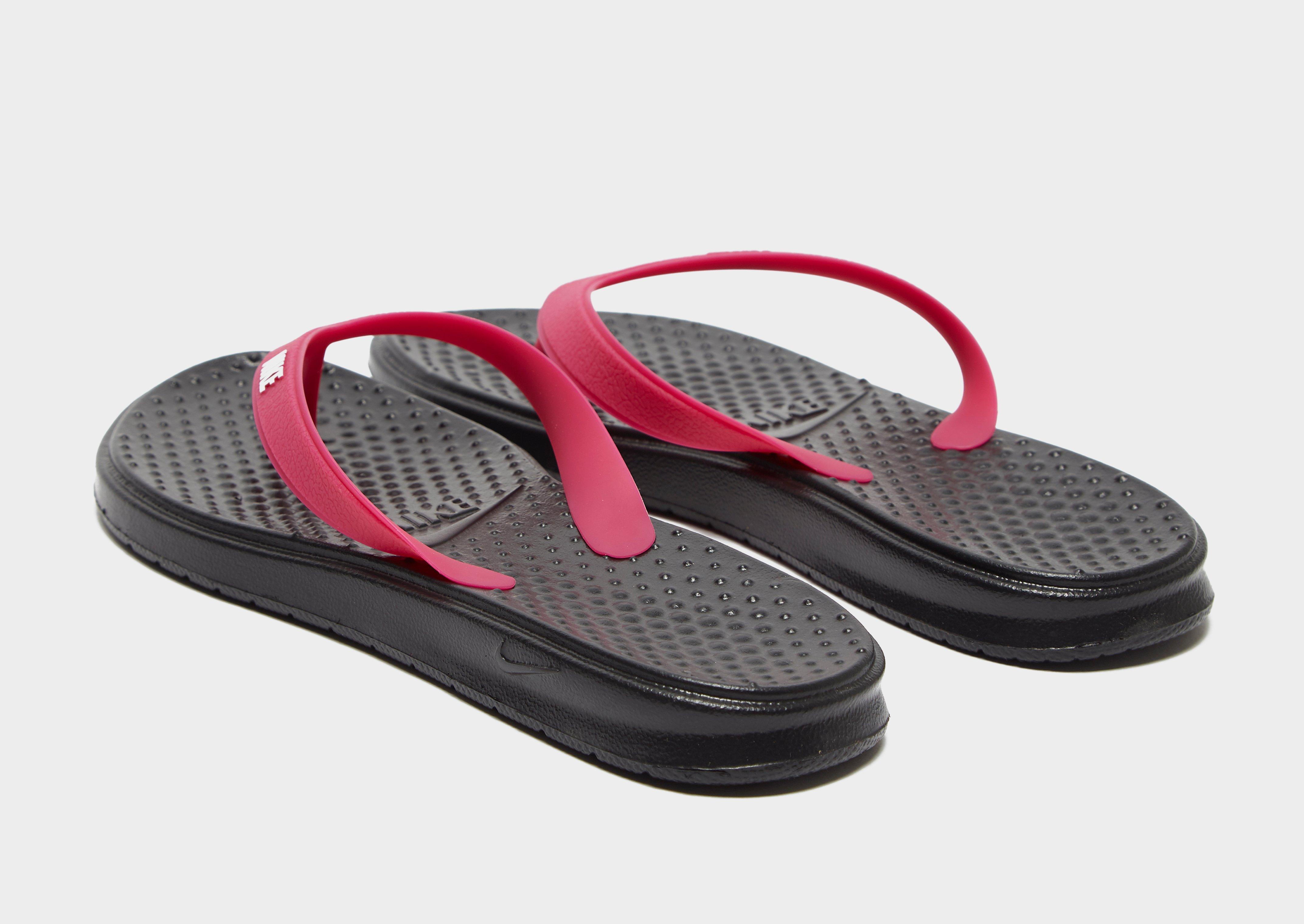 women's nike solay flip flops