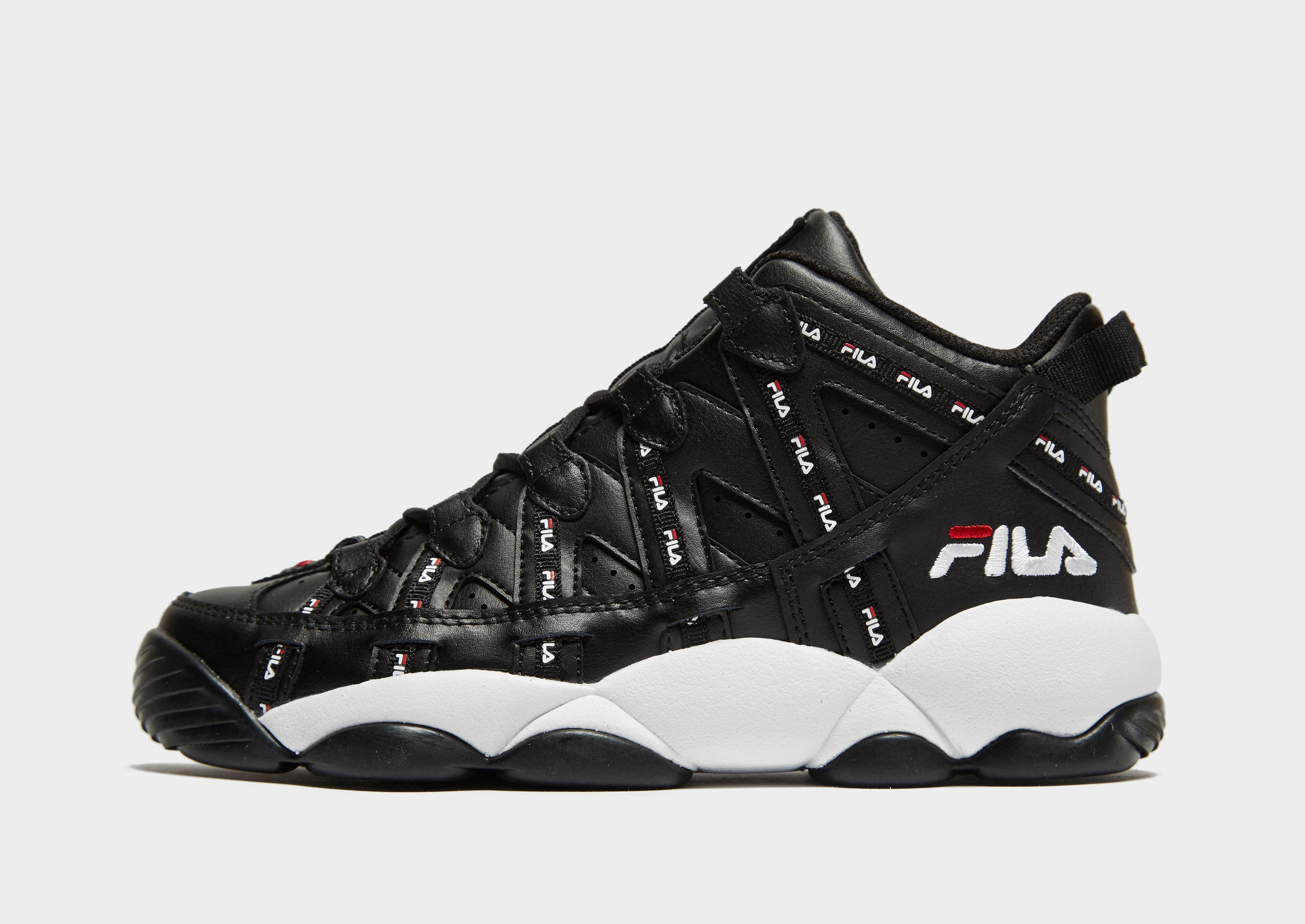 black fila trainers junior