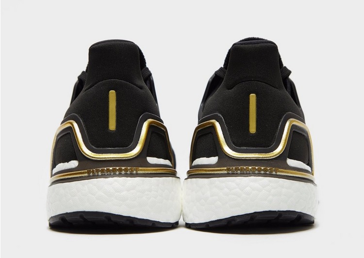 adidas Ultra Boost 20