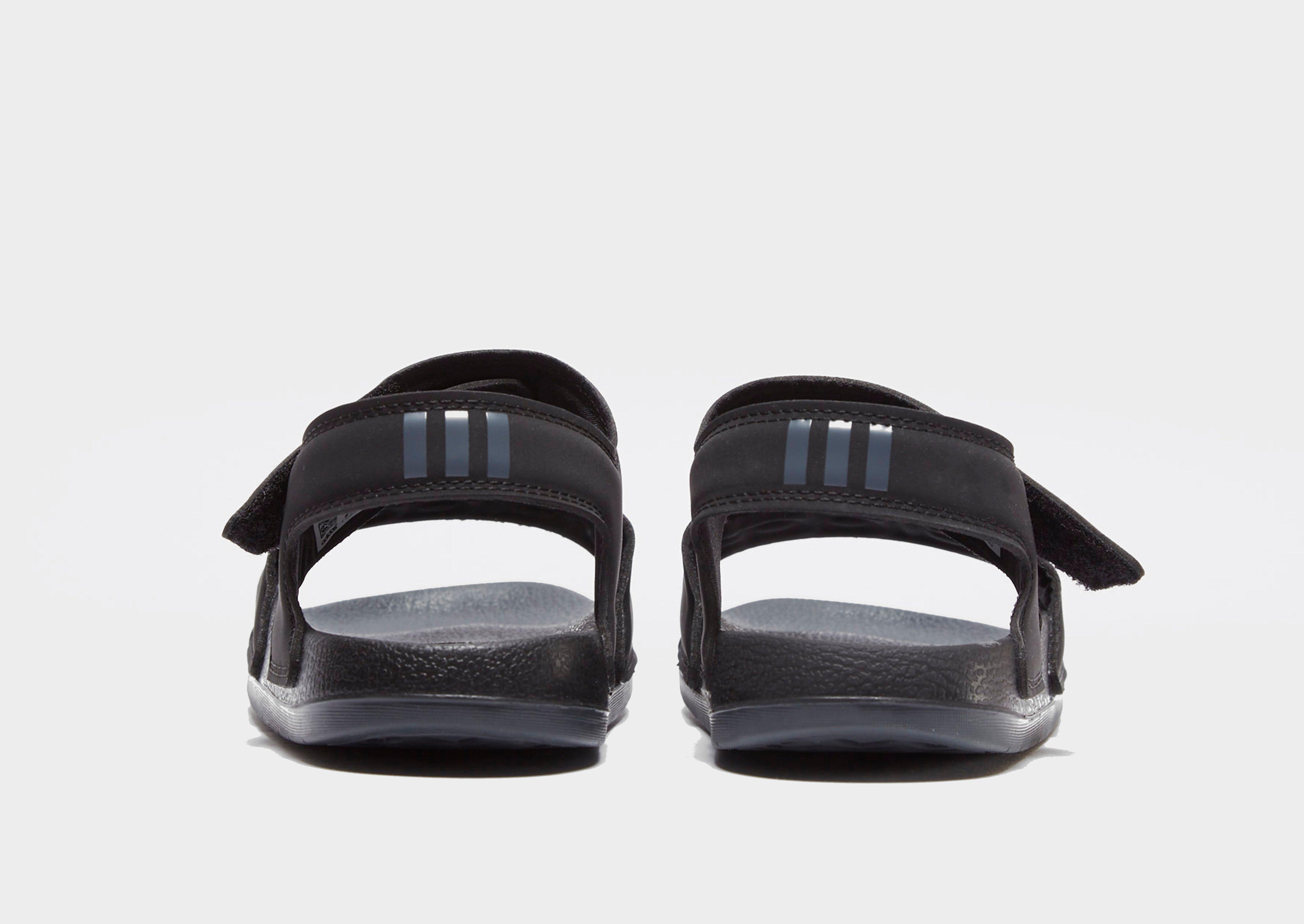 sandalia adilette