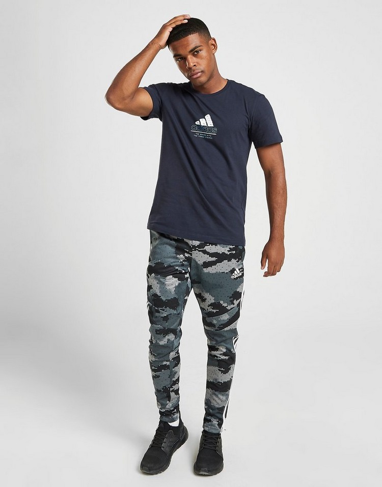 adidas Badge of Sport Centre Logo T-Shirt Heren