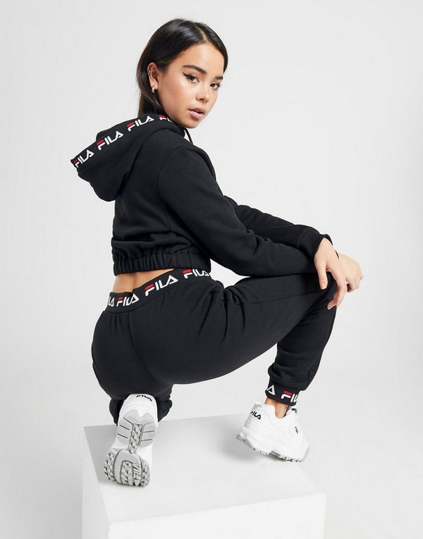 Acquista Fila Jacquard Crop Felpa con cappuccio in Nero | JD Acquista Fila Jacquard Crop Felpa con cappuccio in Nero | JD
