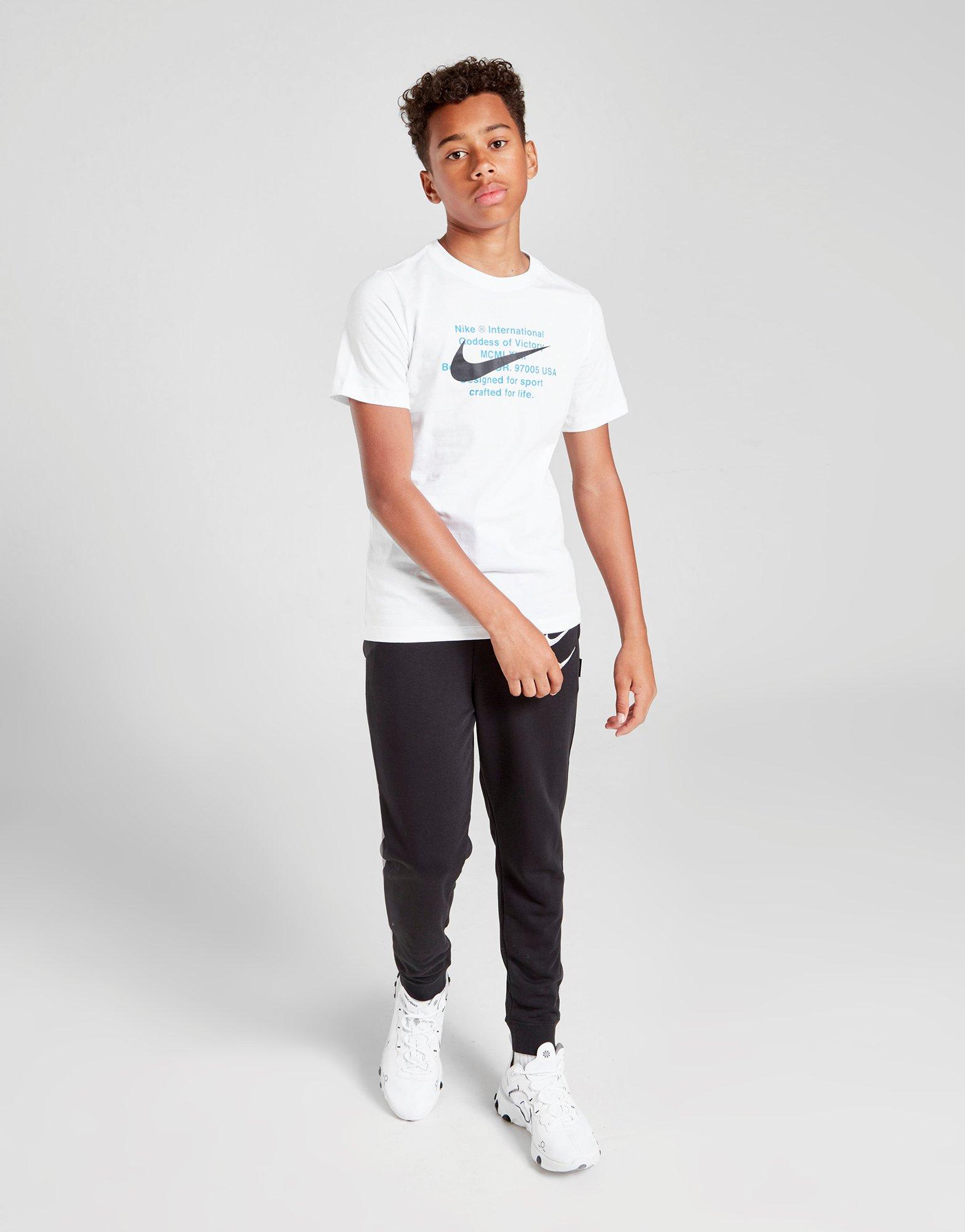 nike sportswear swoosh junior
