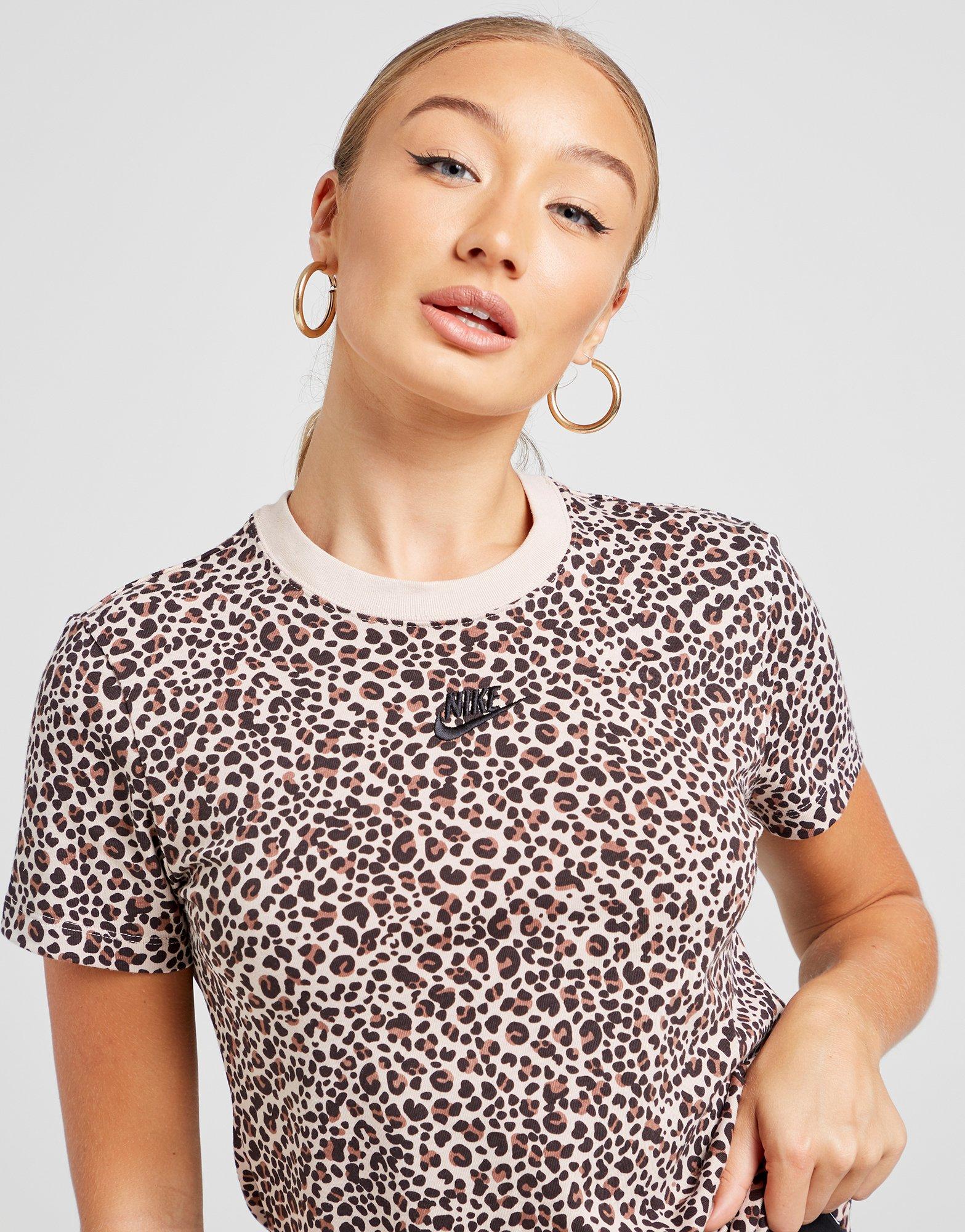 t shirt nike leopard