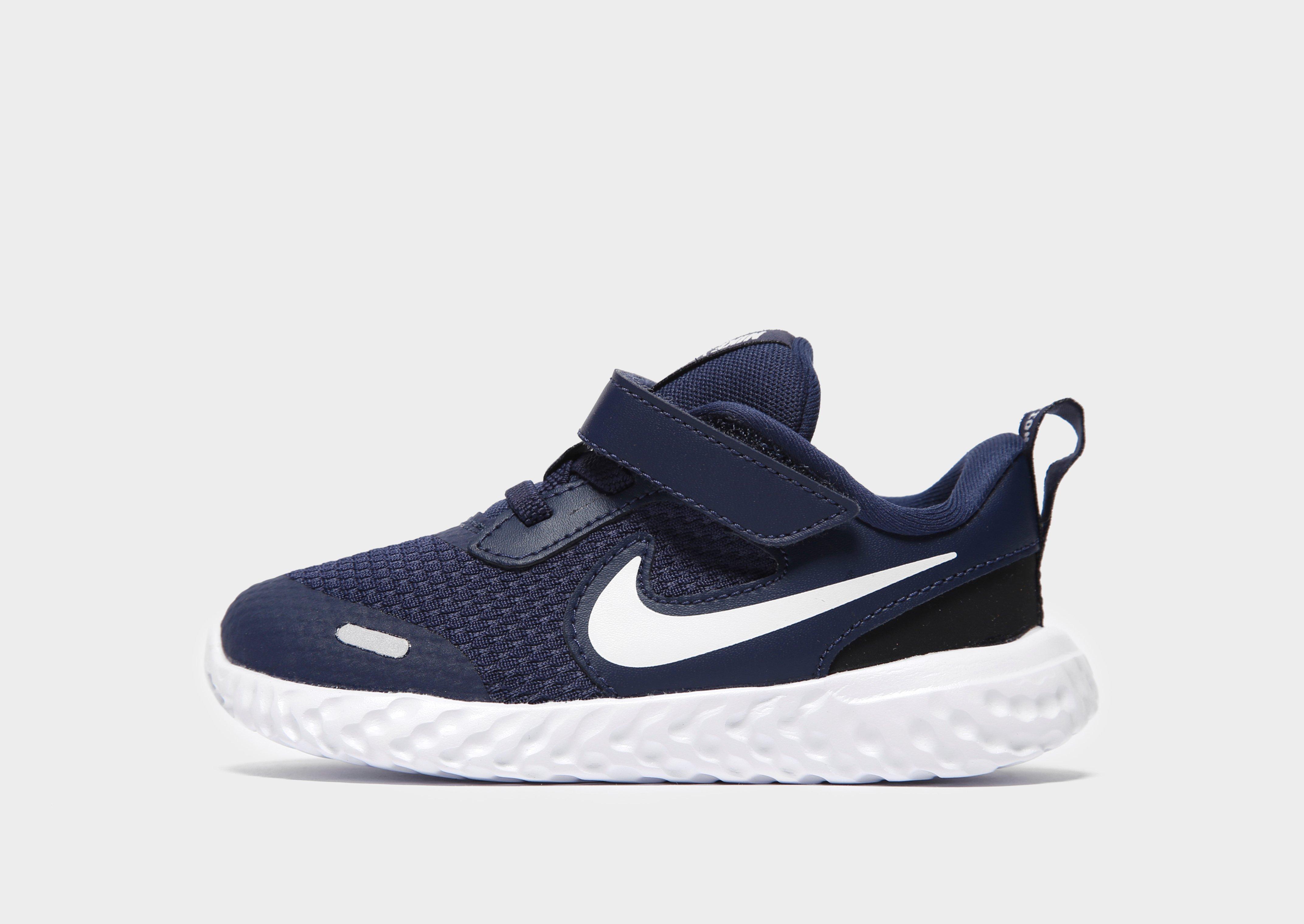 nike revolution infant trainers