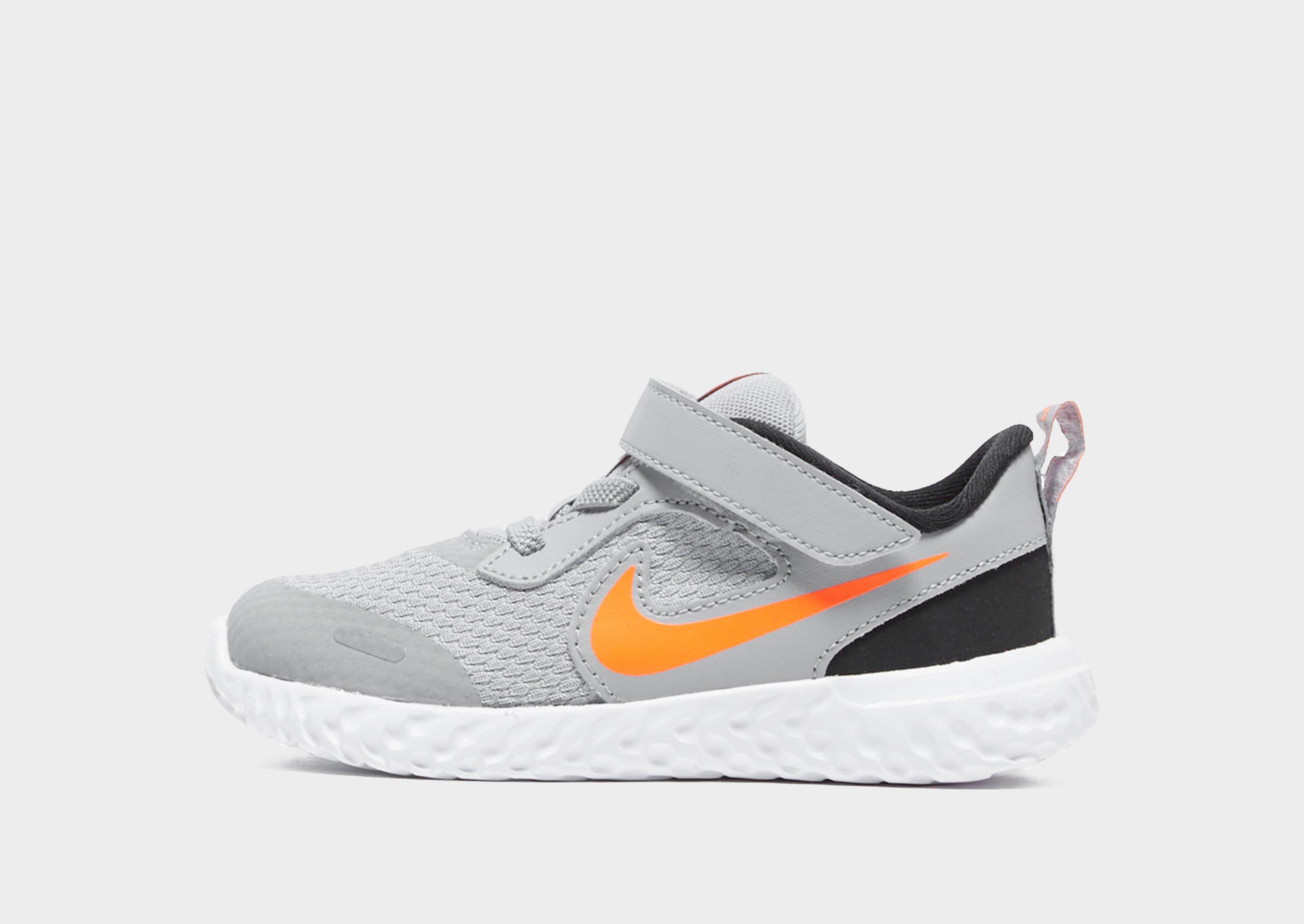 nike revolution infant
