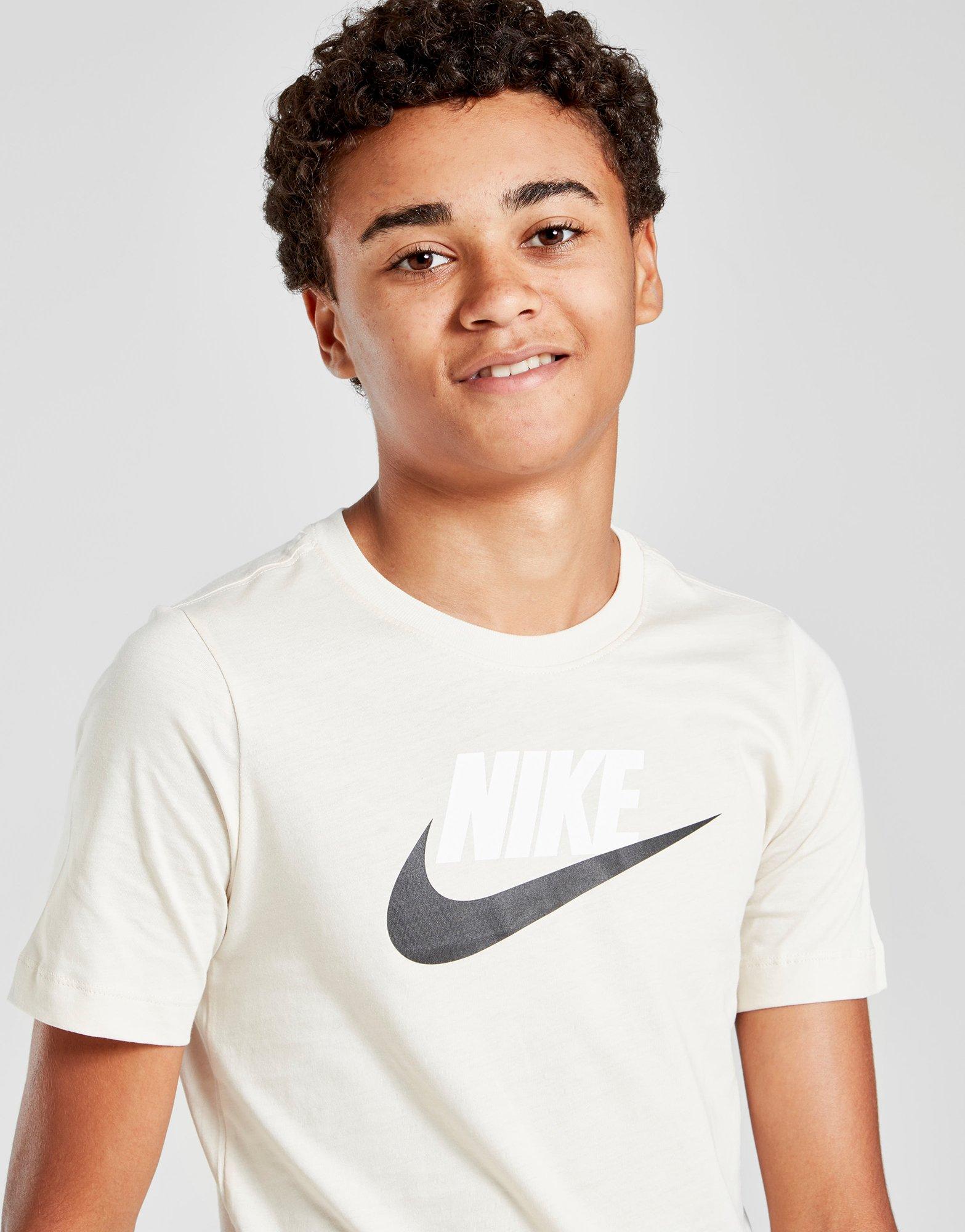 nike futura icon tee