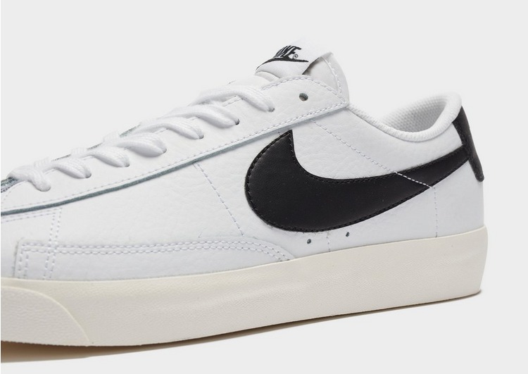 nike blazer low gt white