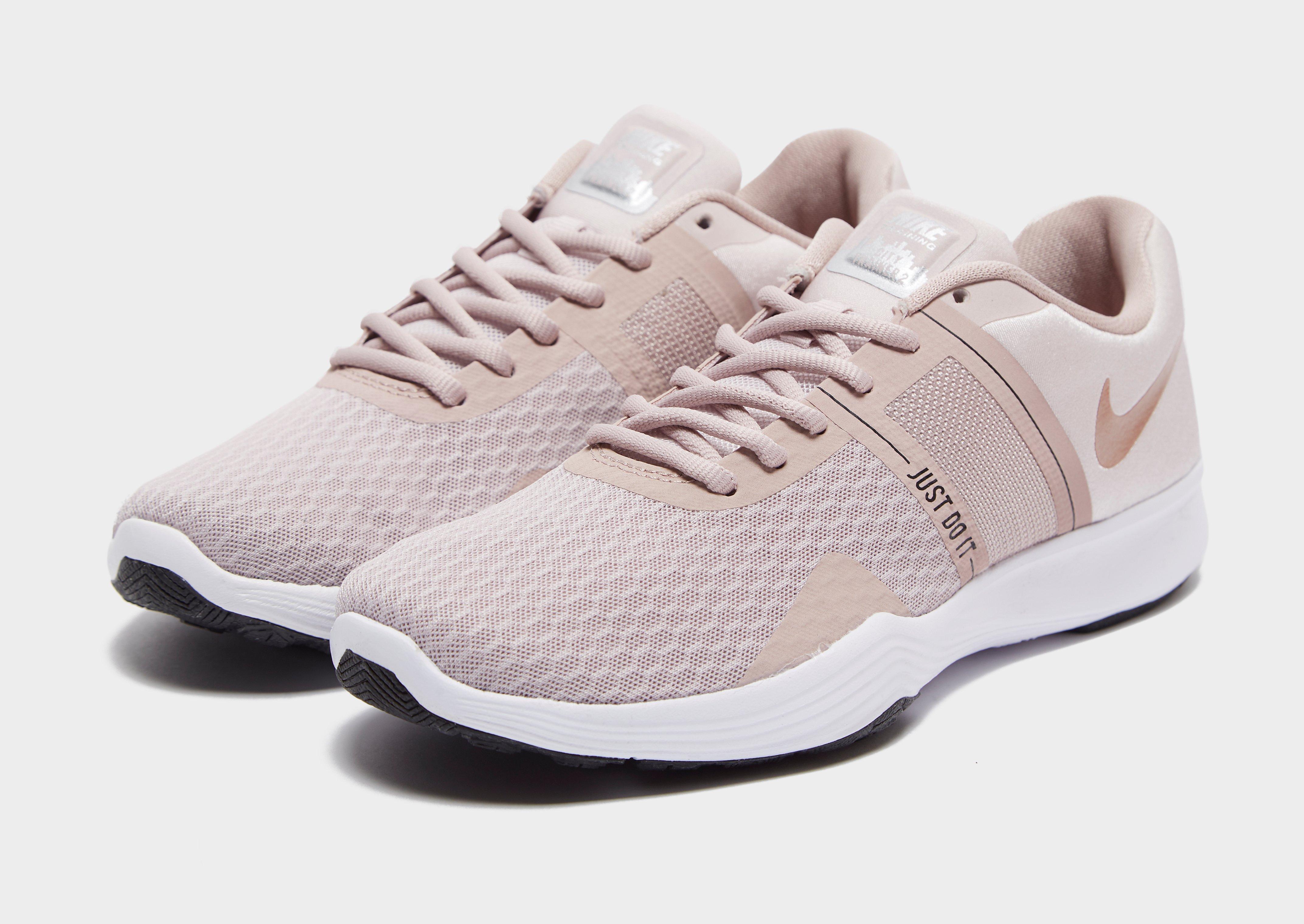 nike city trainer pink