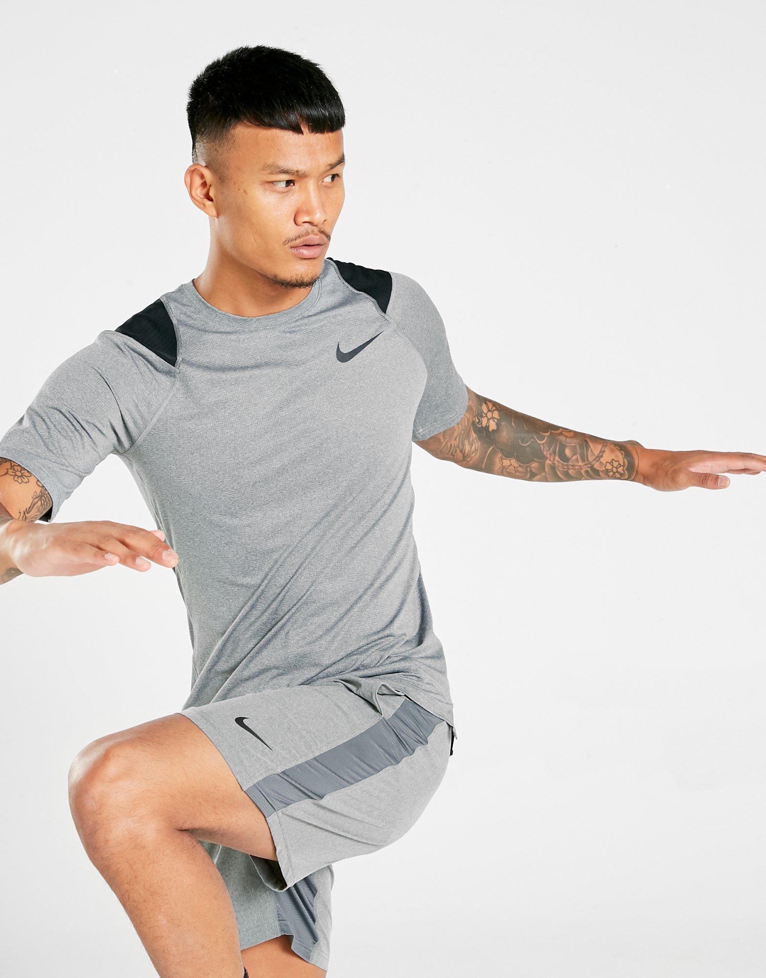 nike pro t shirt