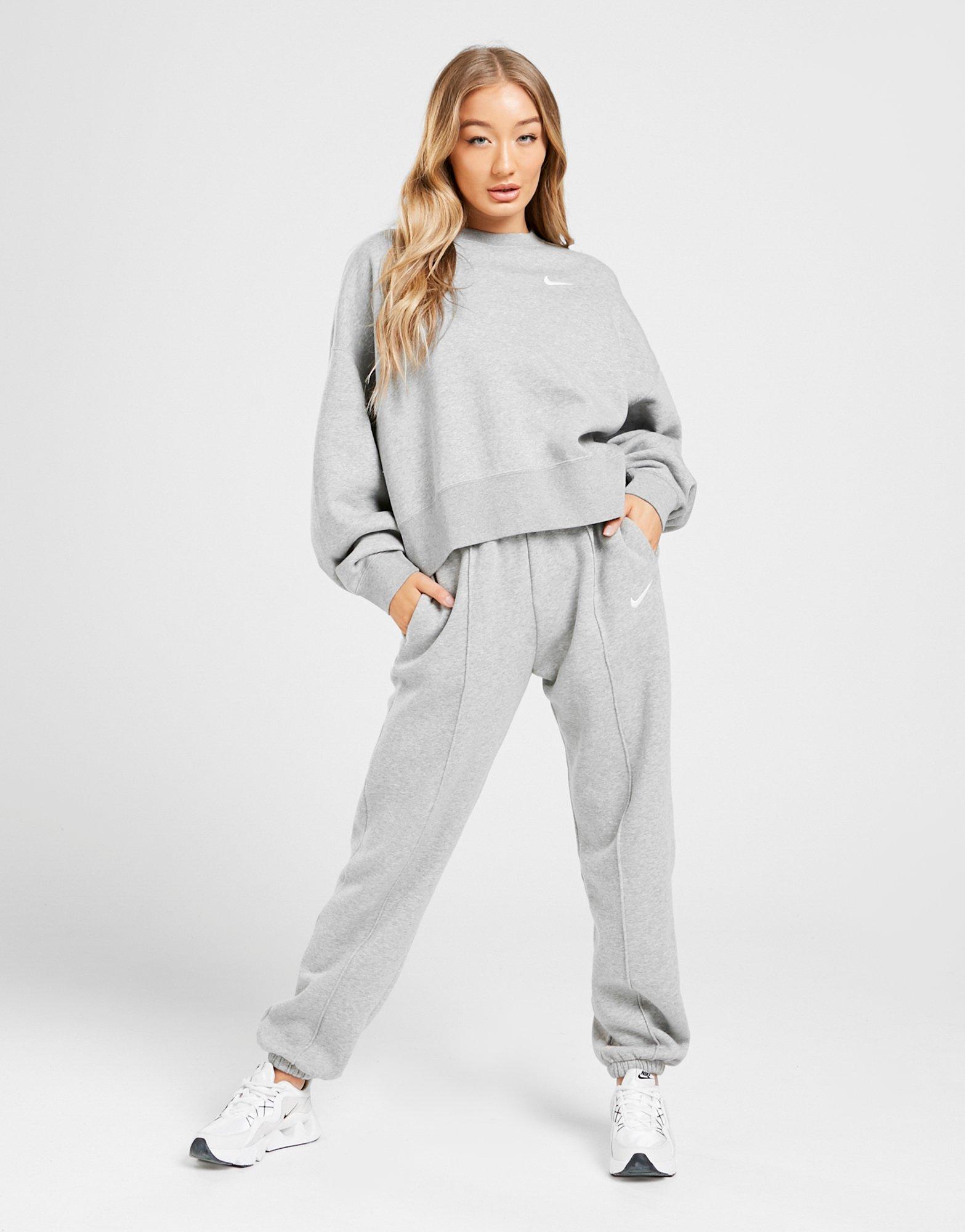 oversized nike sweatpants