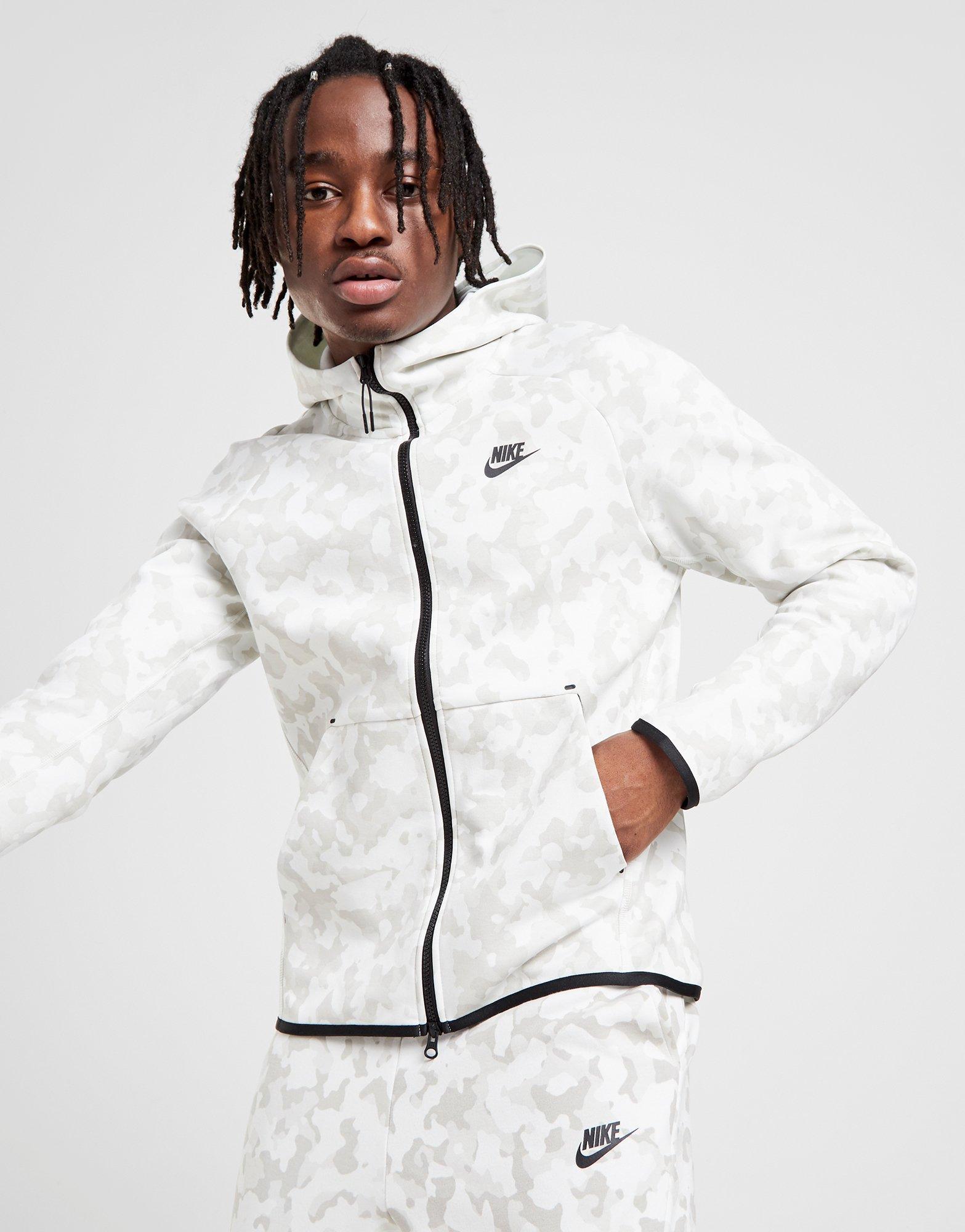 nike white fleece