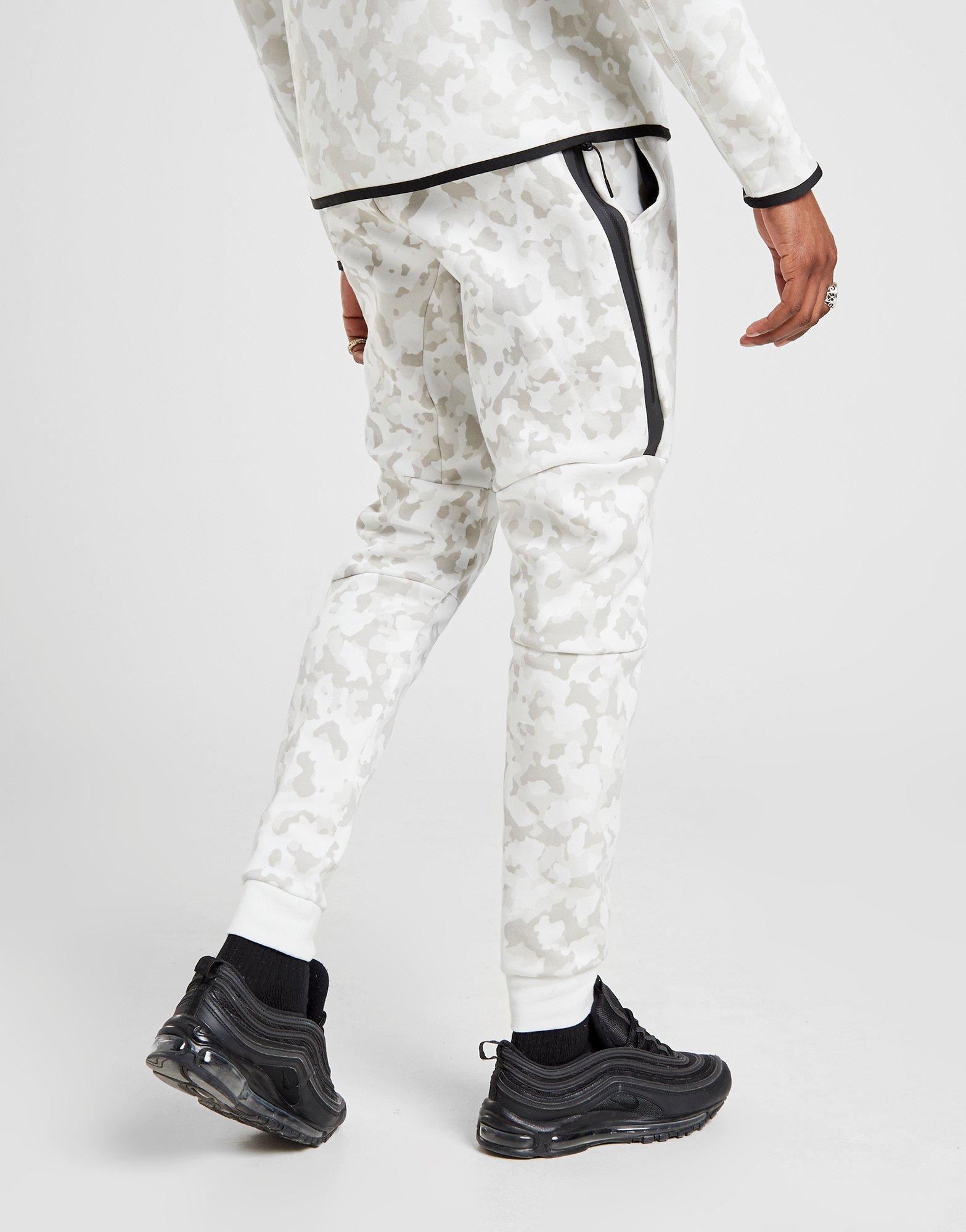 nike tech fleece joggers white