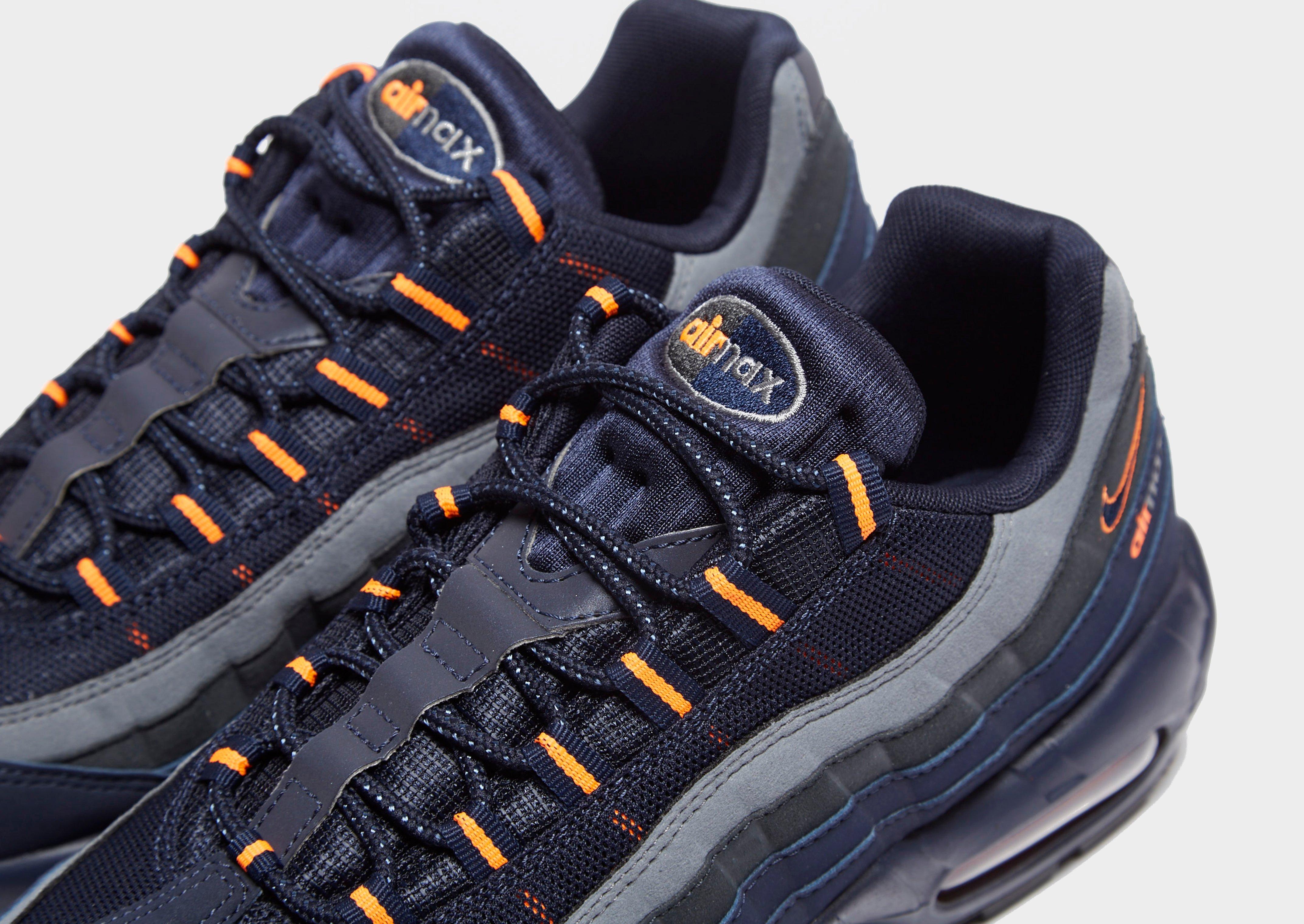 nike essential 95