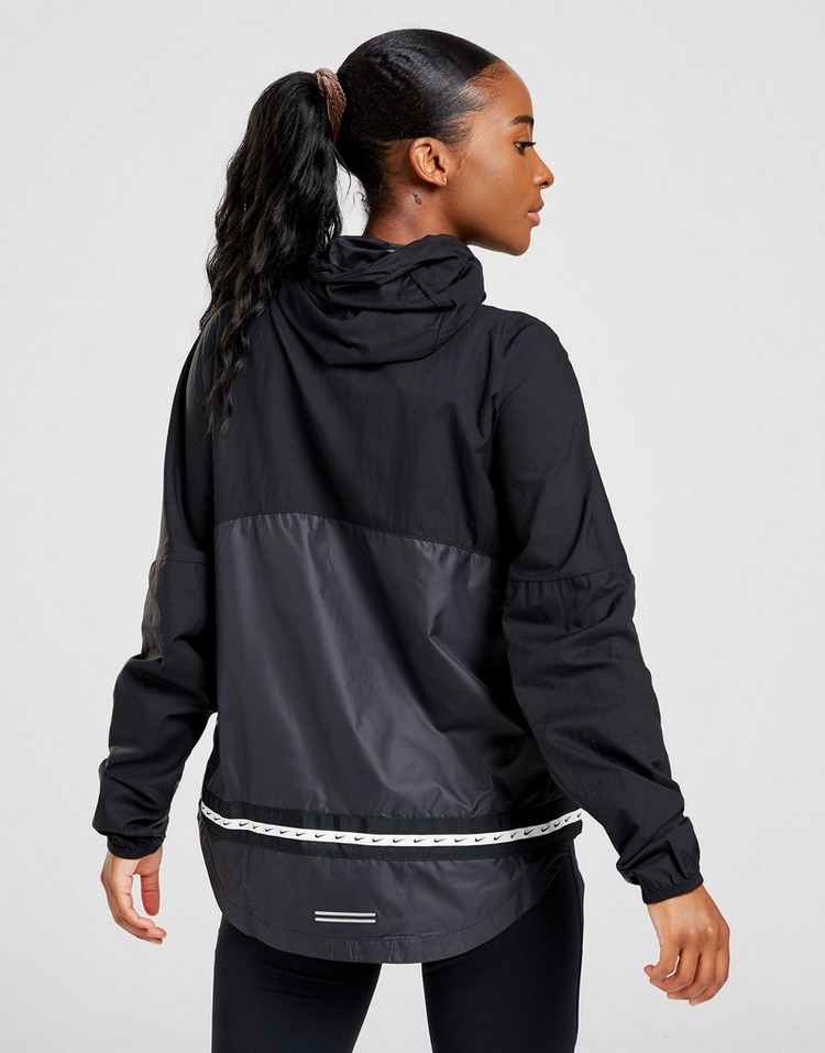 nike running essentials jacket