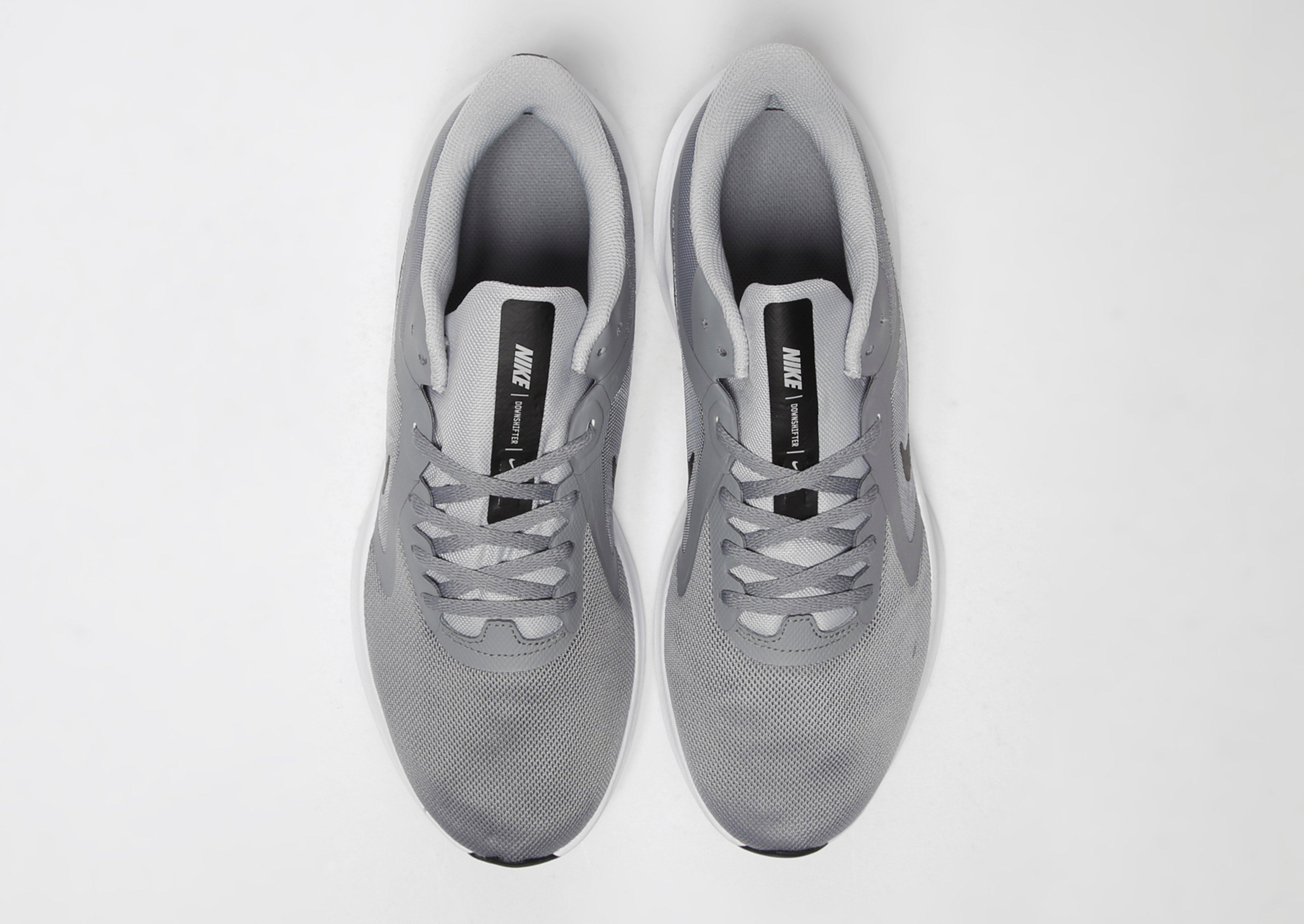 nike downshifter gris