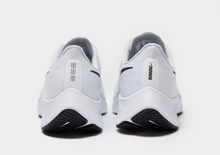 Nike Air Zoom Pegasus 37