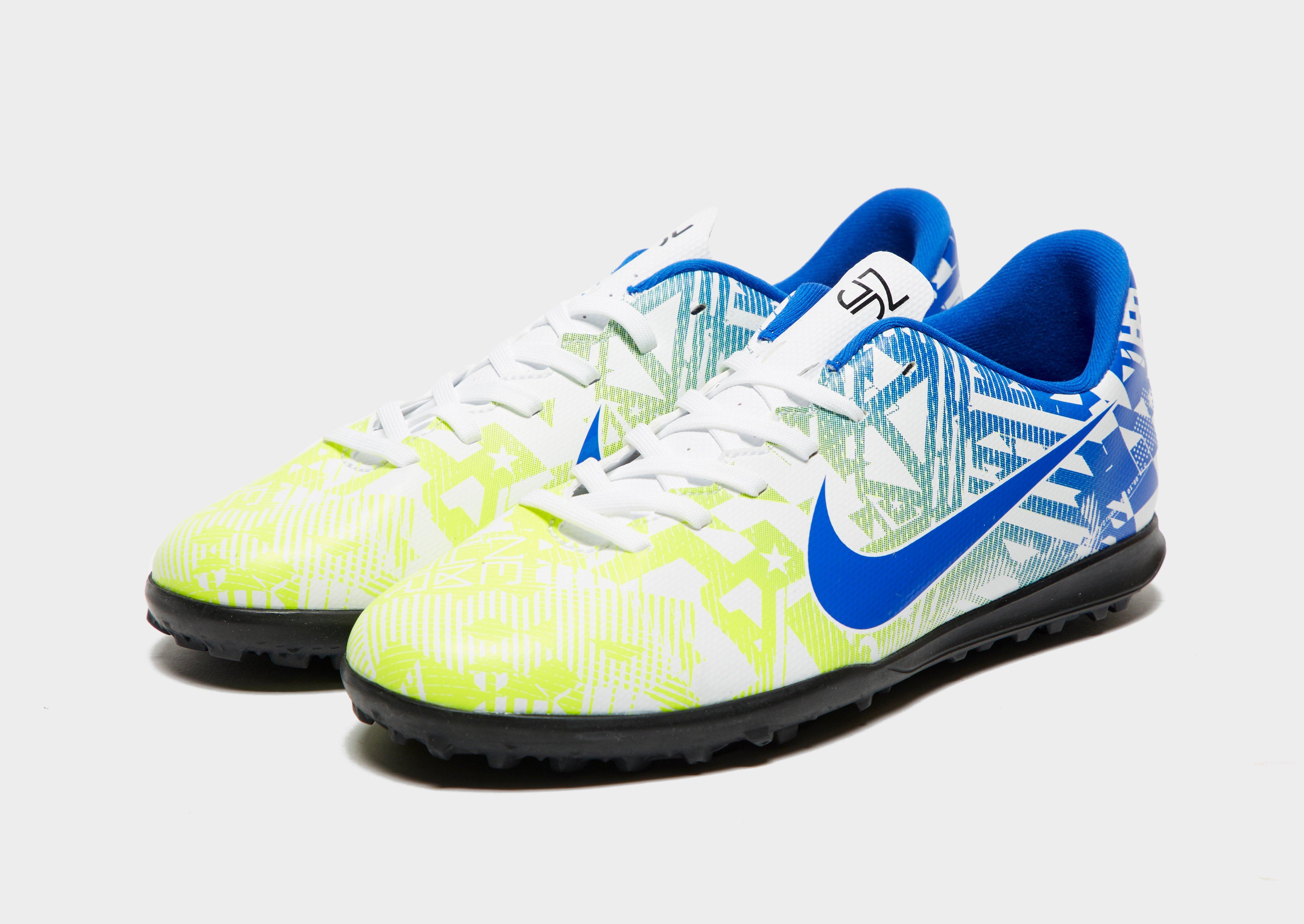 neymar jr yellow shoes