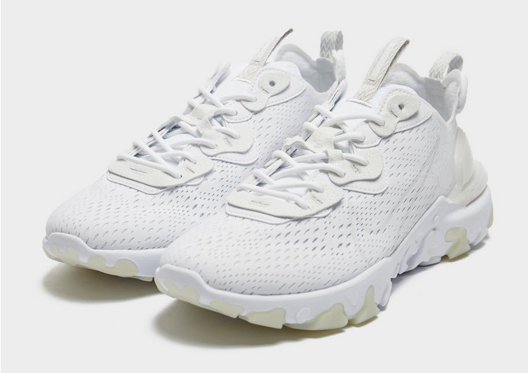 nike react vision pink and white