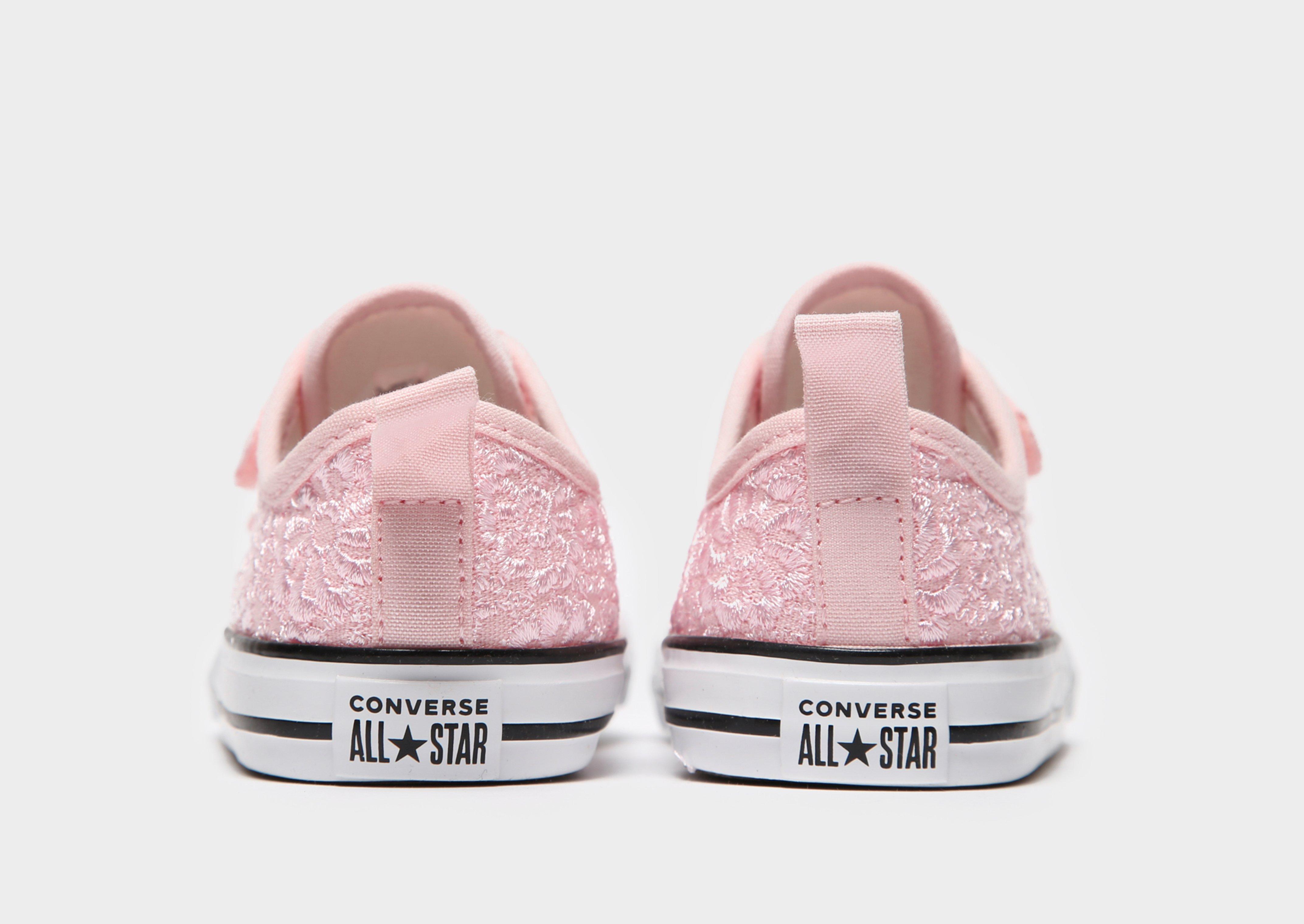 Jd cheap pink converse