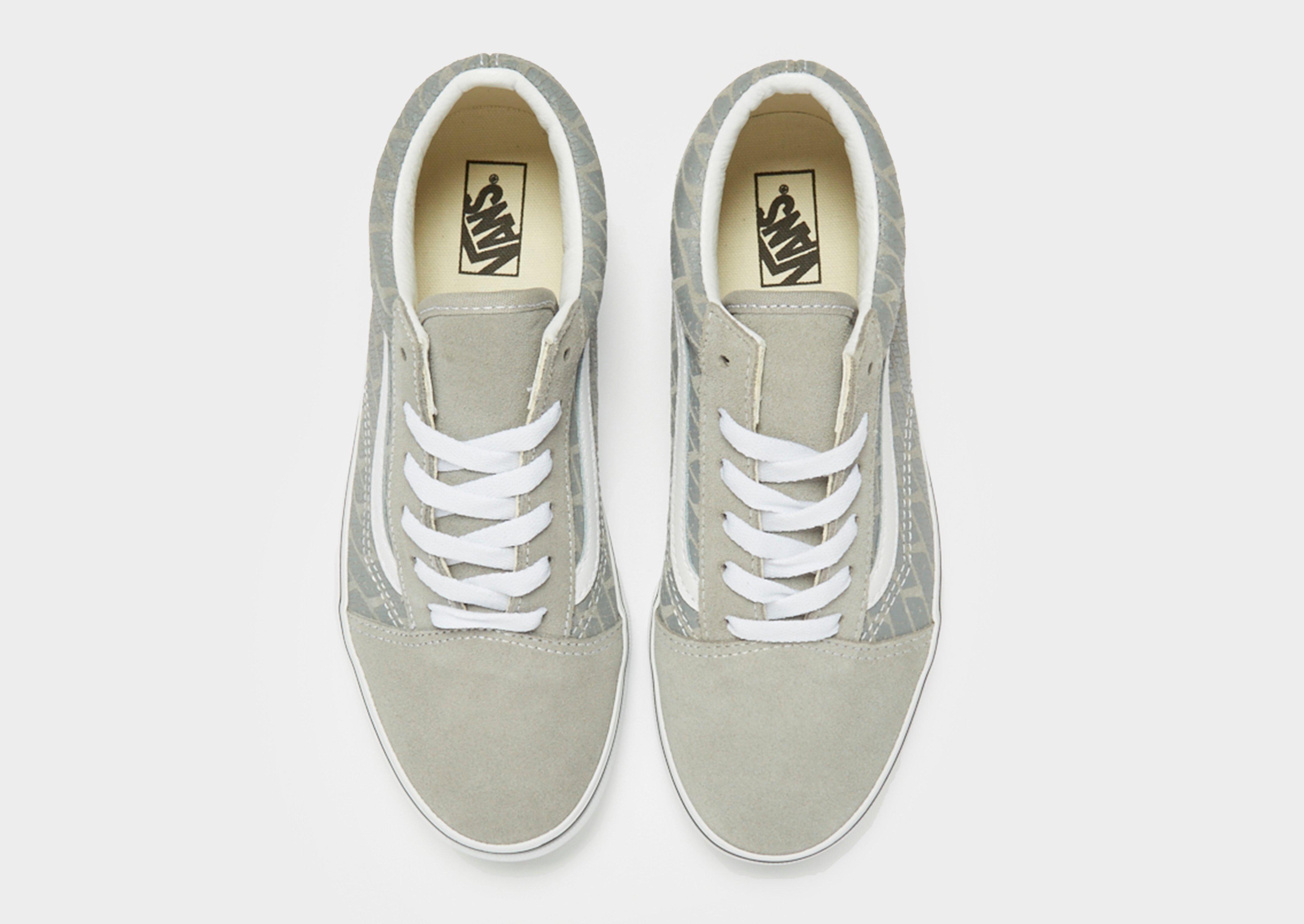 grey junior vans