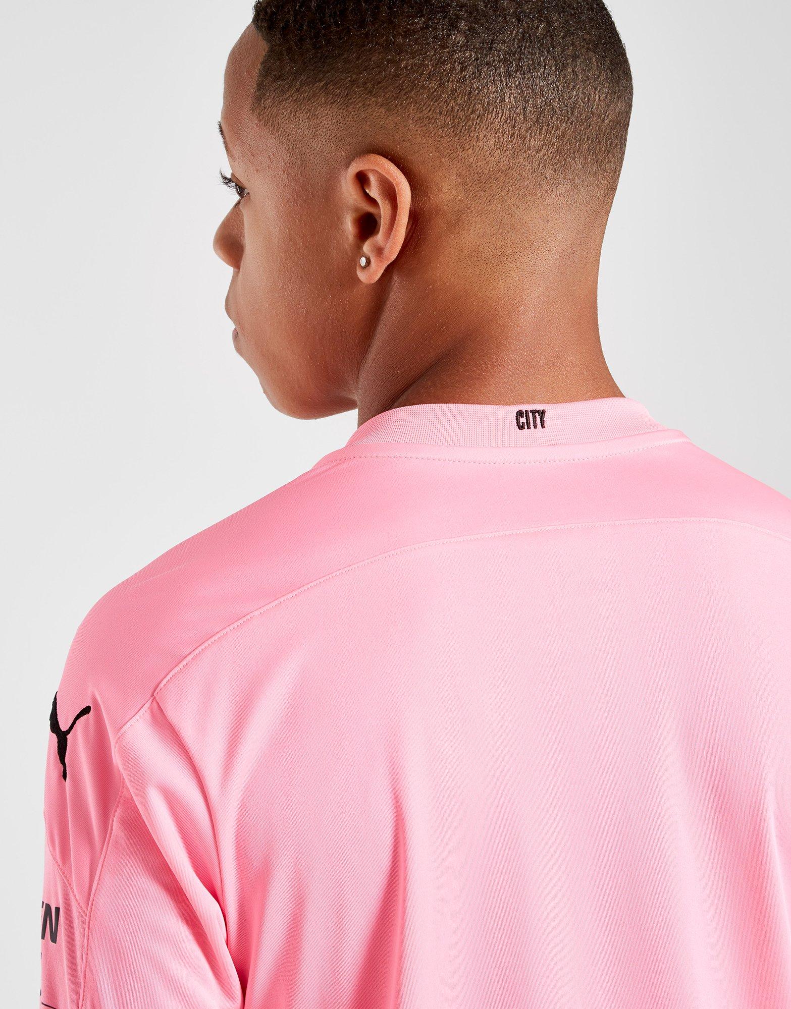 puma pink goalkeeper jersey