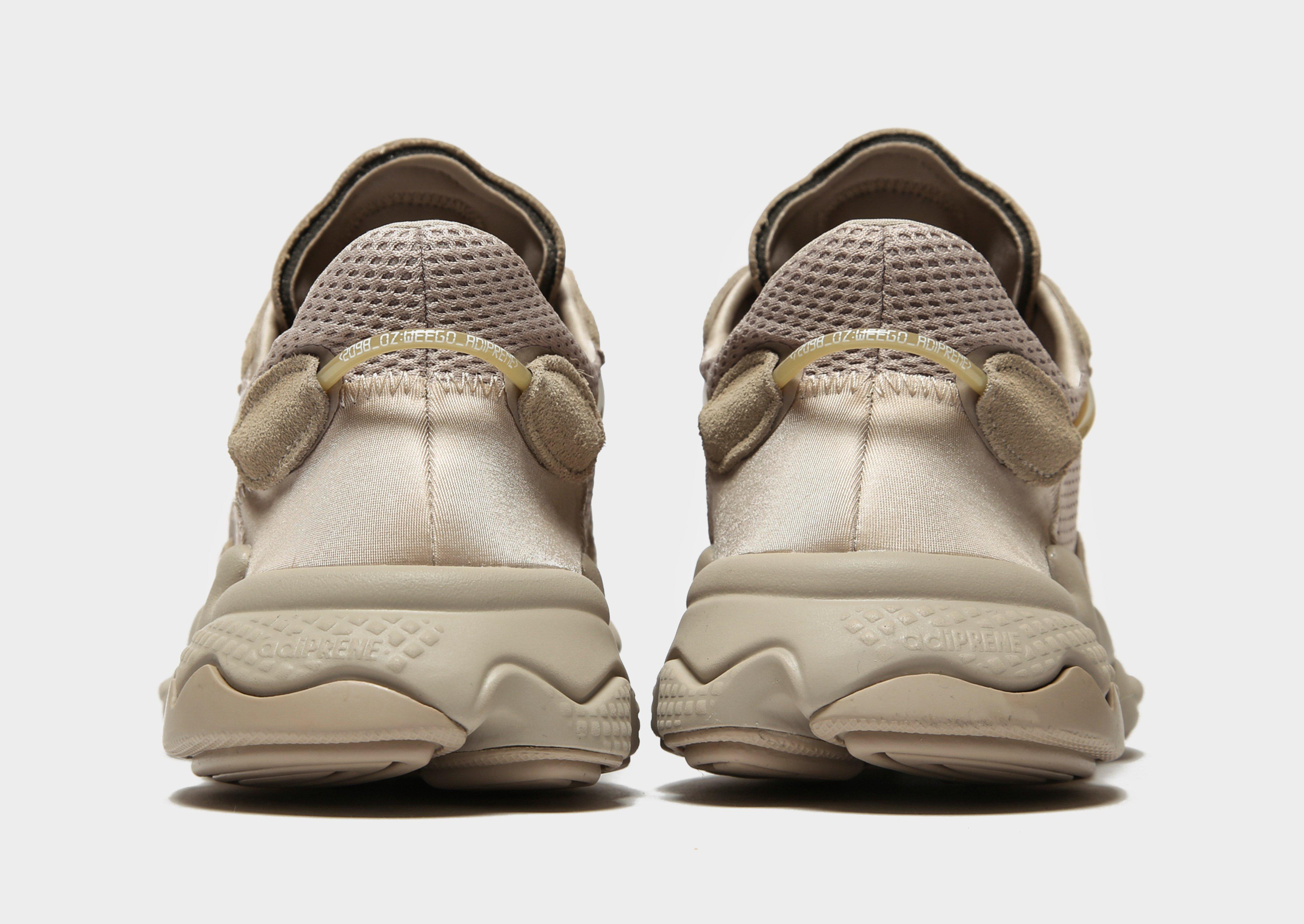 adidas originals ozweego trainers in khaki