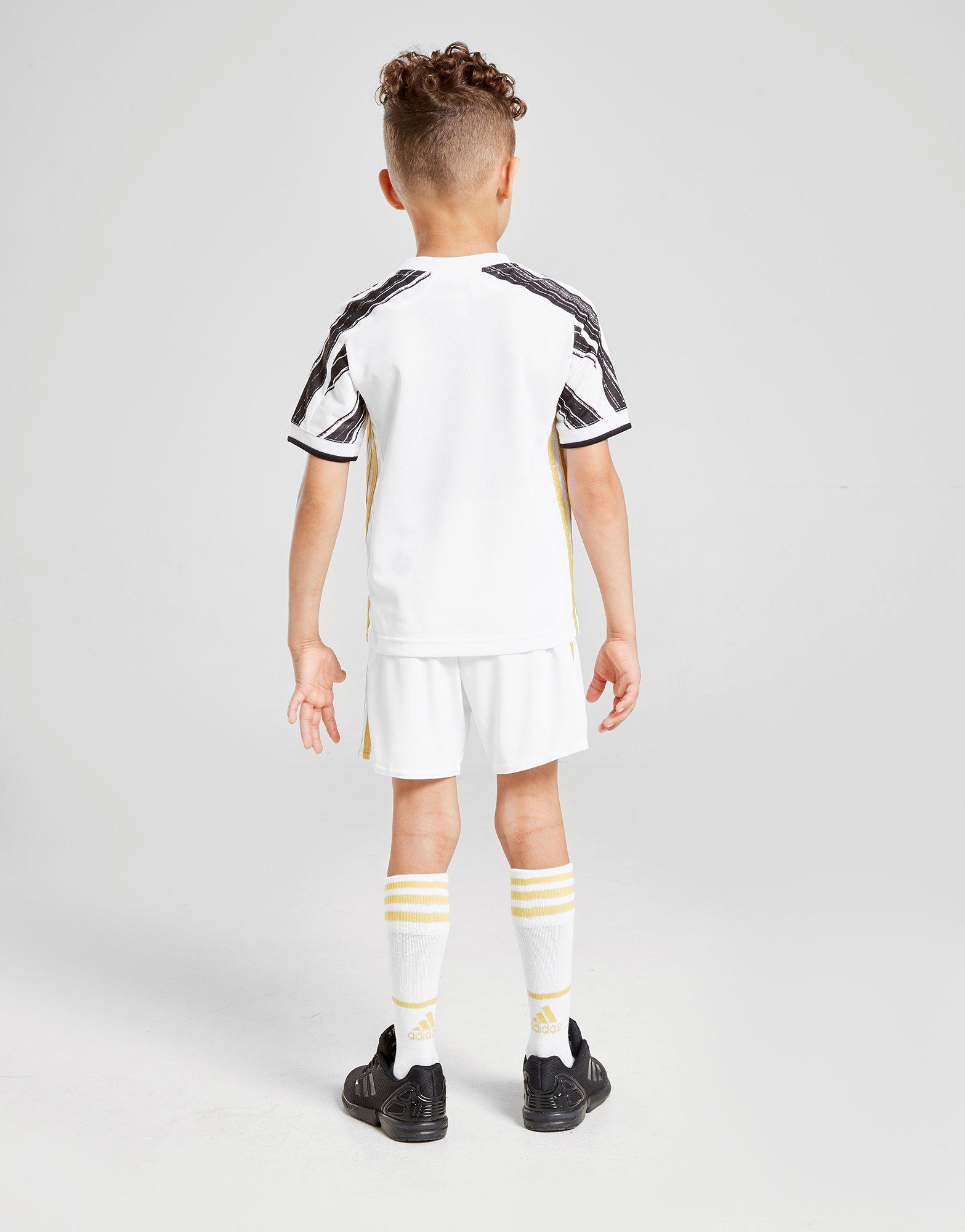 juventus childrens football kit