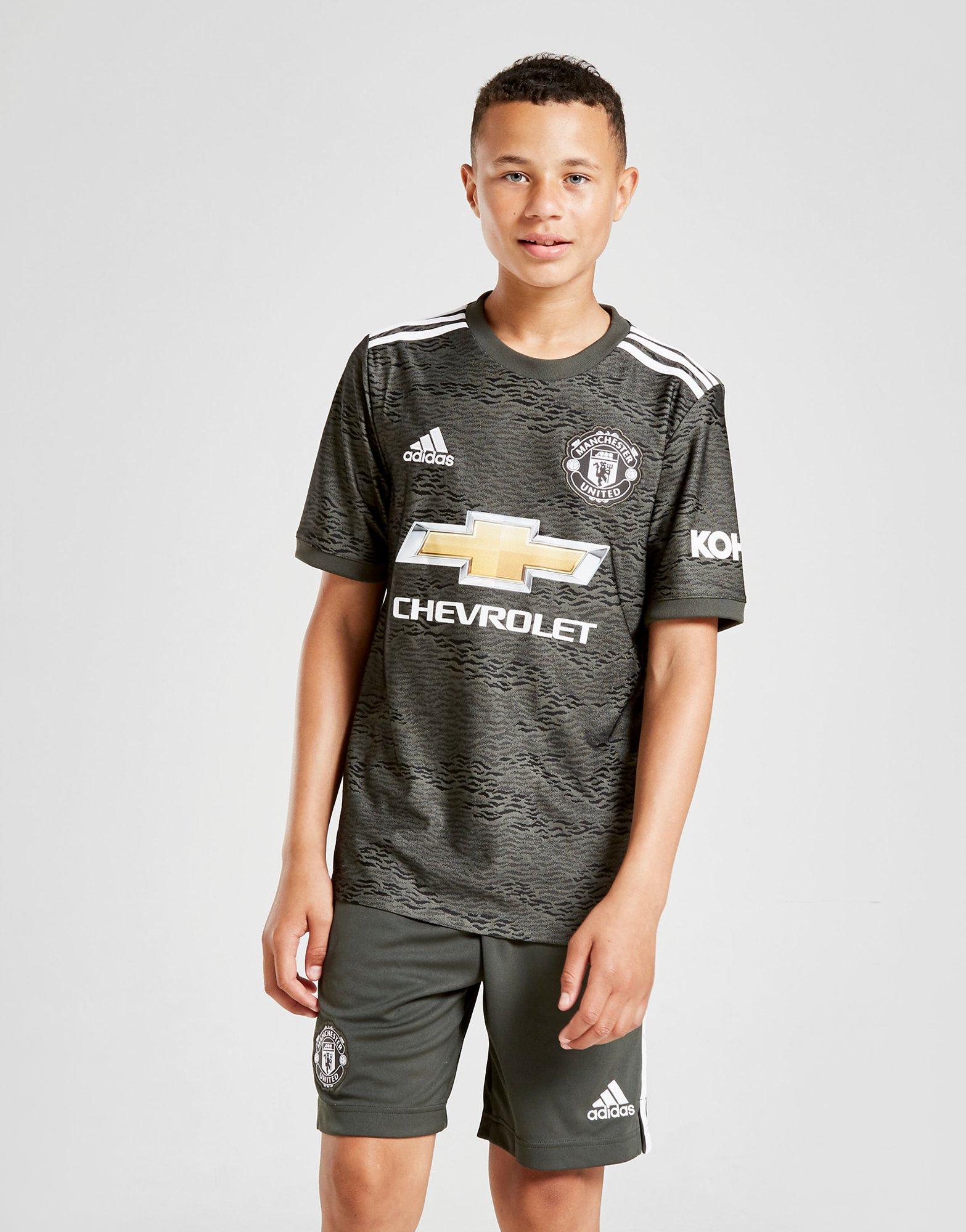 man utd away shorts