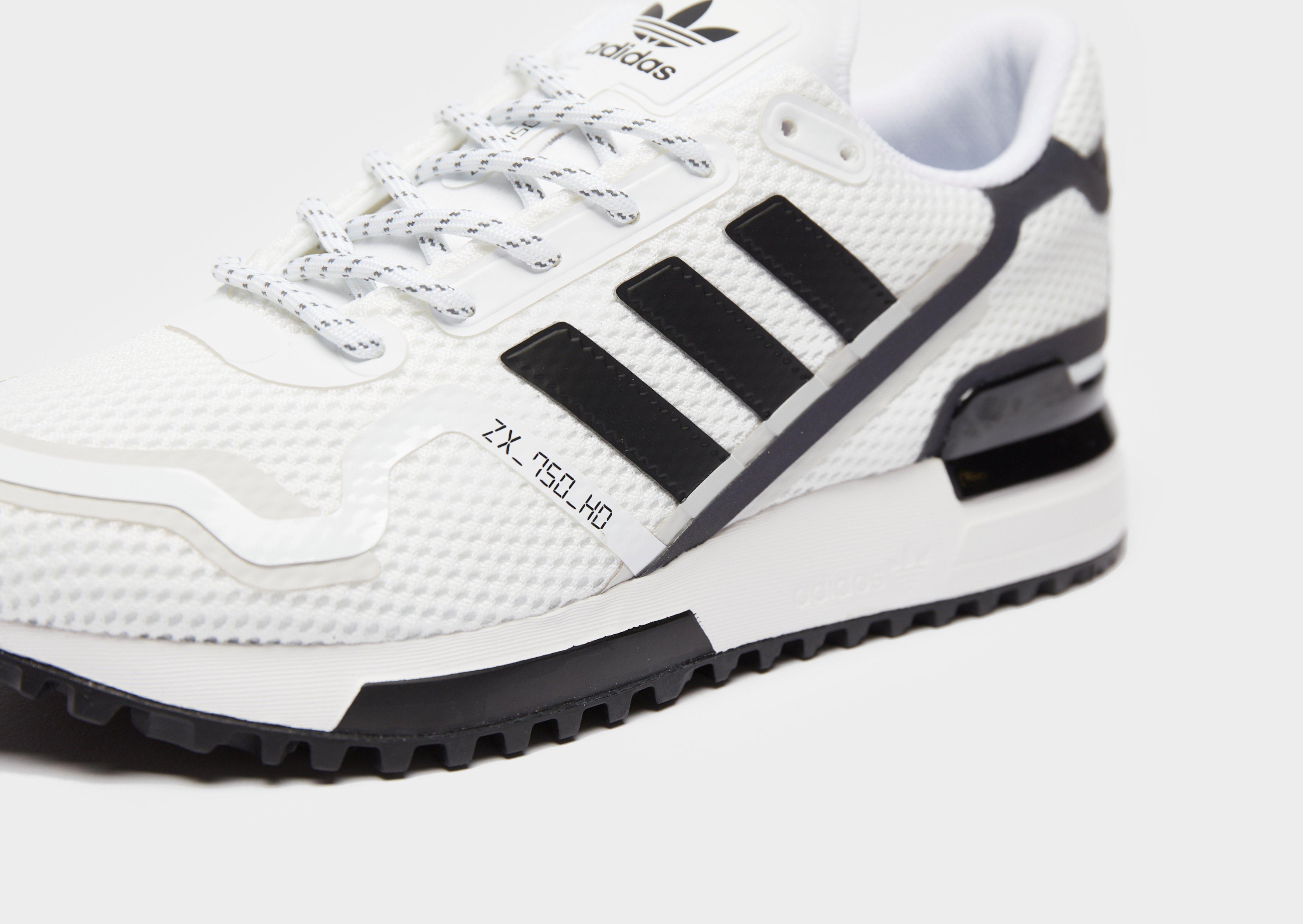 white adidas zx 750