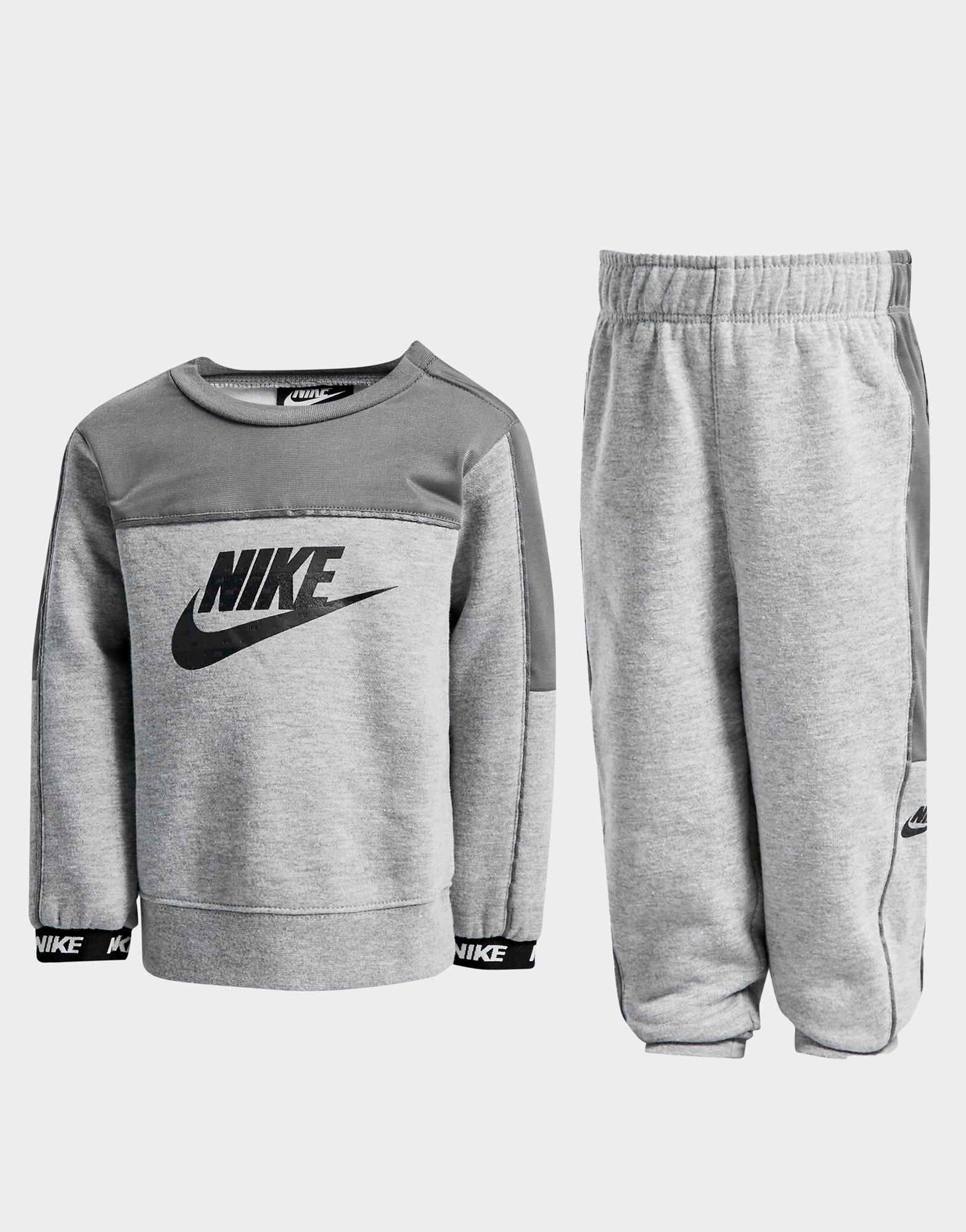 infant nike tracksuit