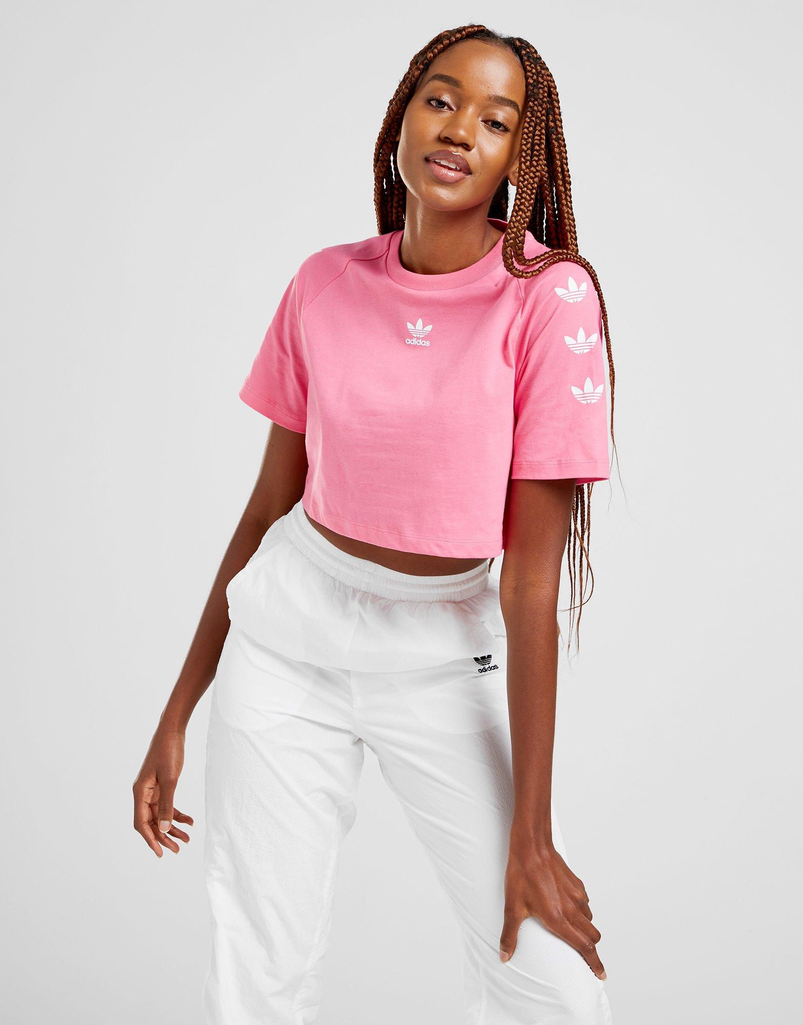 Acquista adidas Originals Repeat Trefoil Crop T-Shirt Donna in Rosa