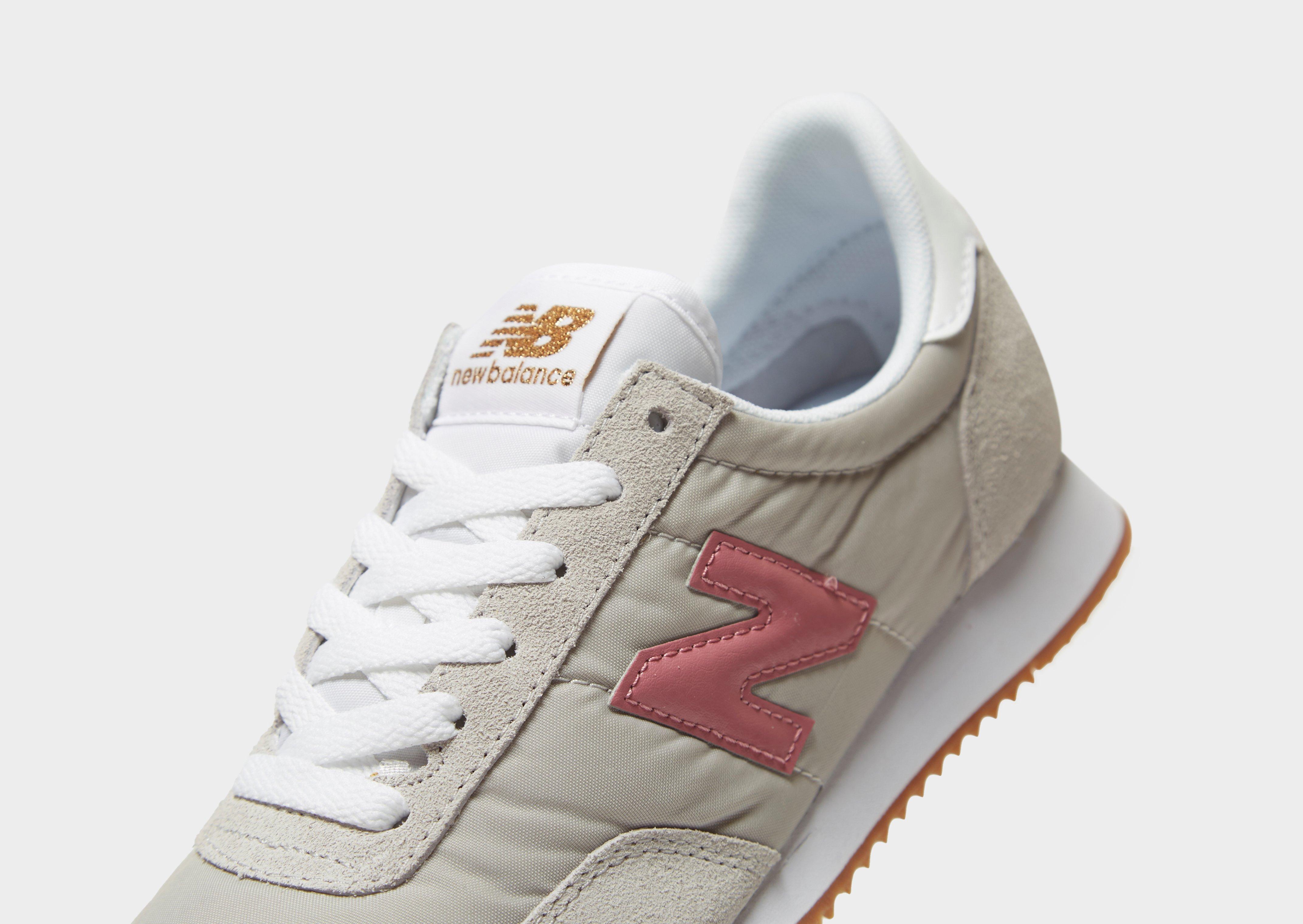 new balance 720 no pé