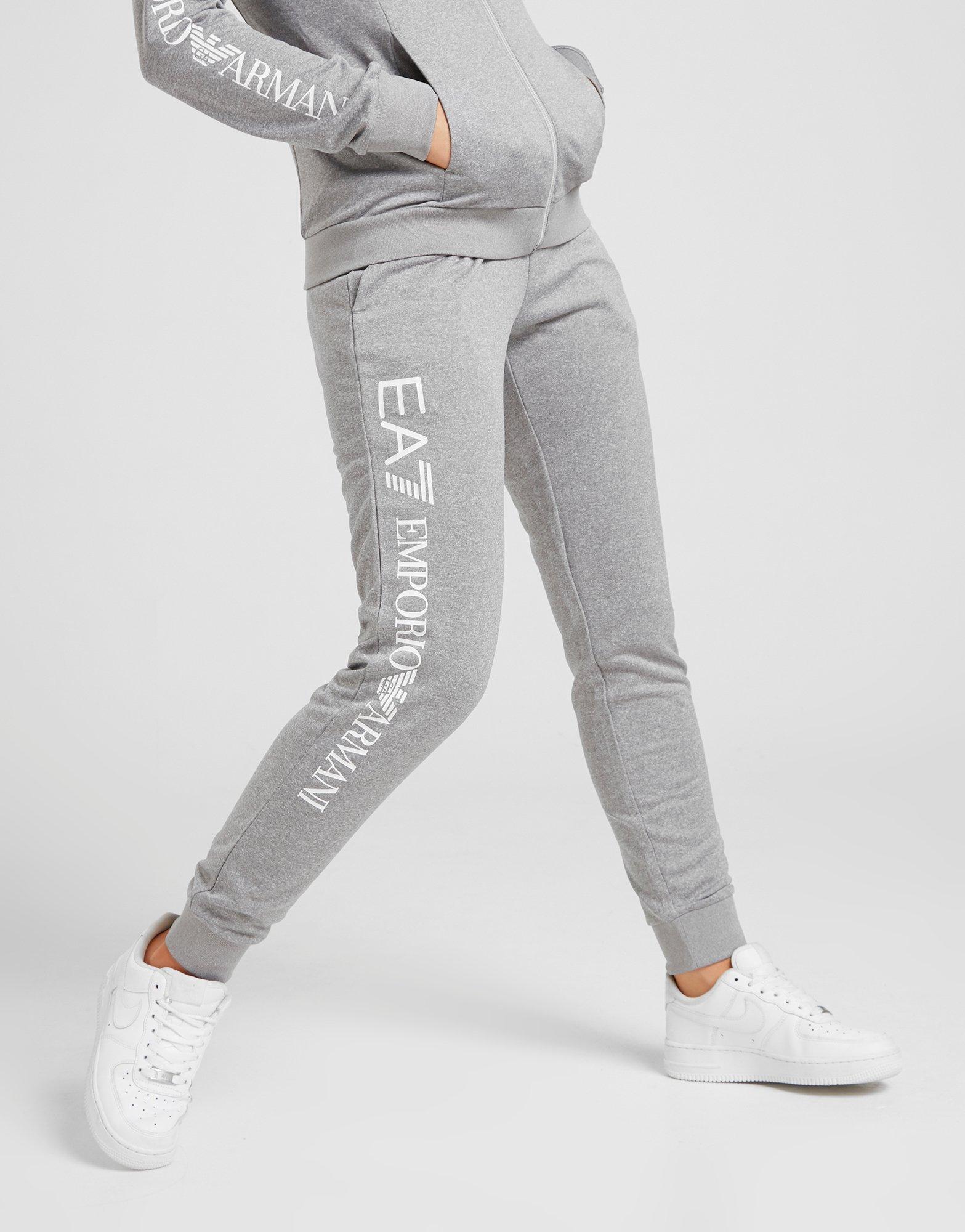 ea7 tracksuit hvid