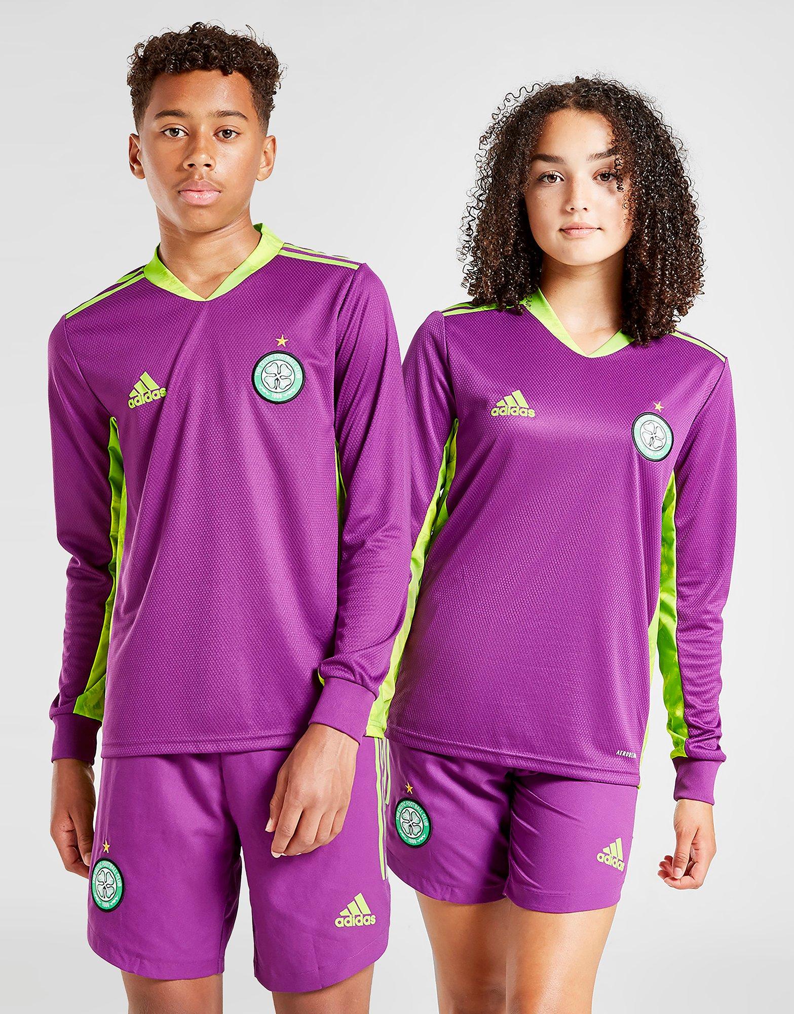 purple goalkeeper jersey