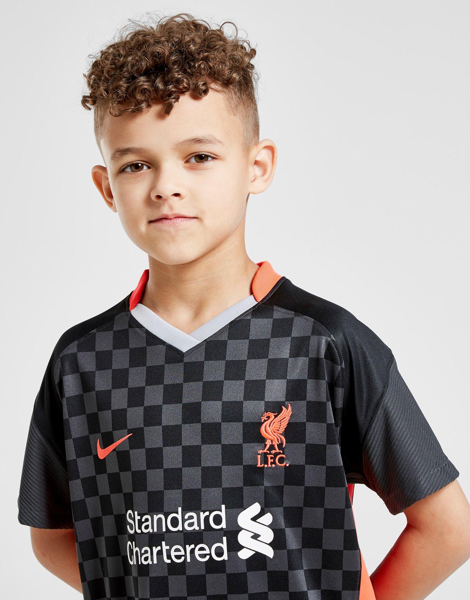 liverpool third kit