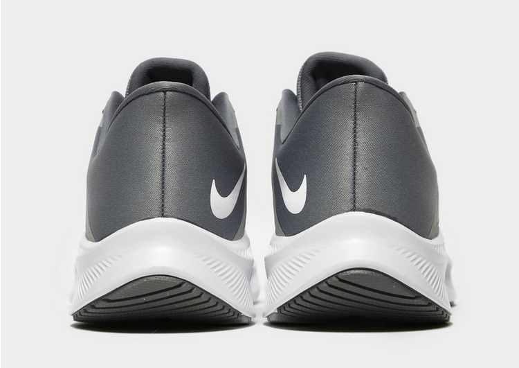 Nike Quest 3