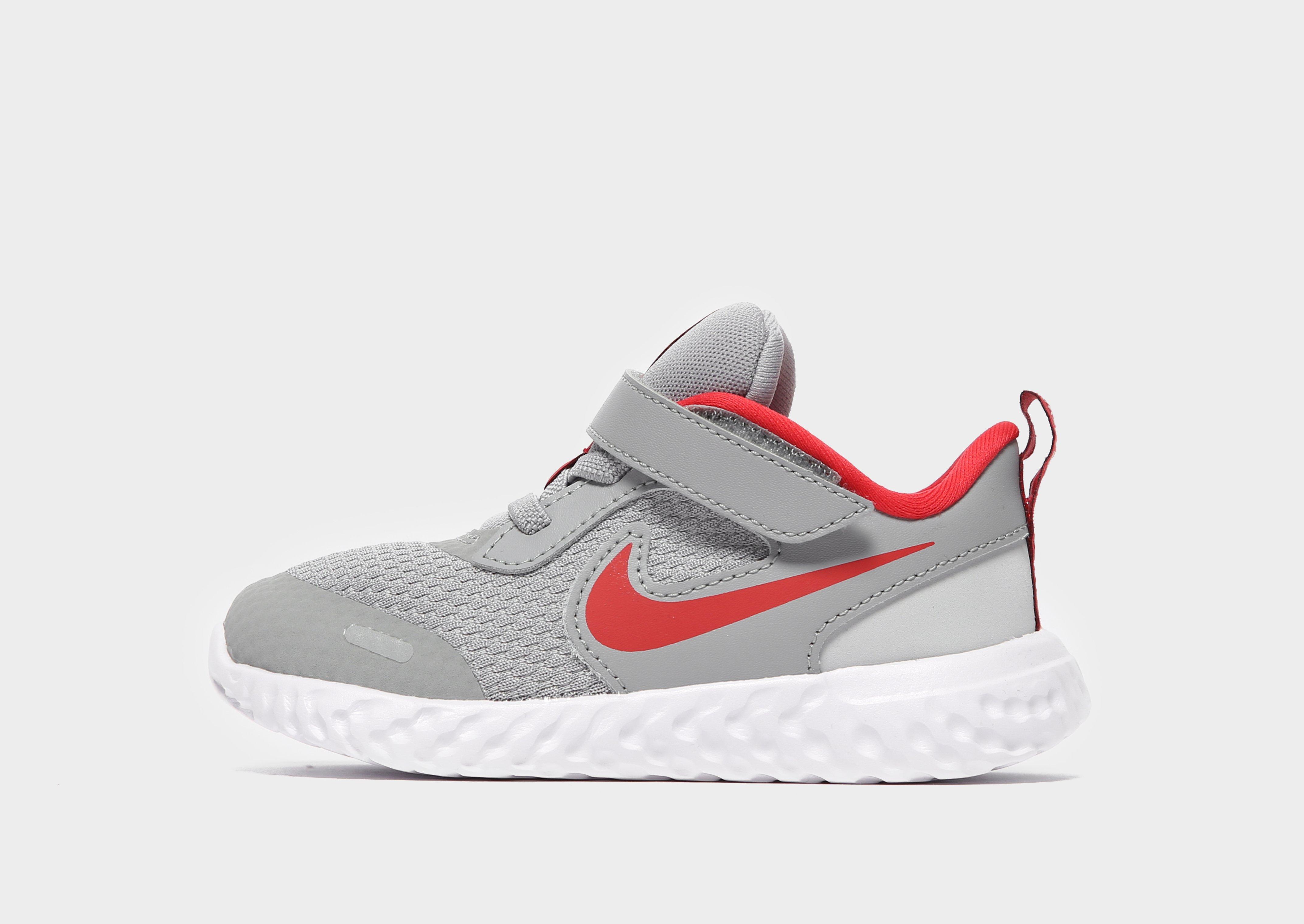 infant nike velcro trainers