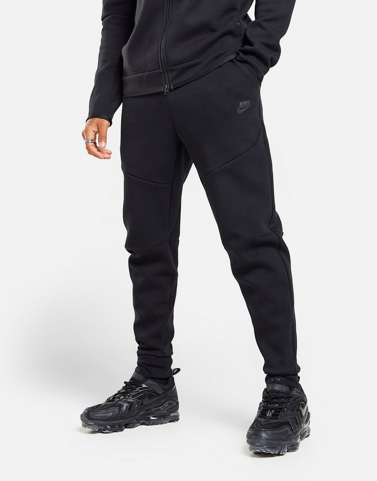 nike tech fleece joggers small