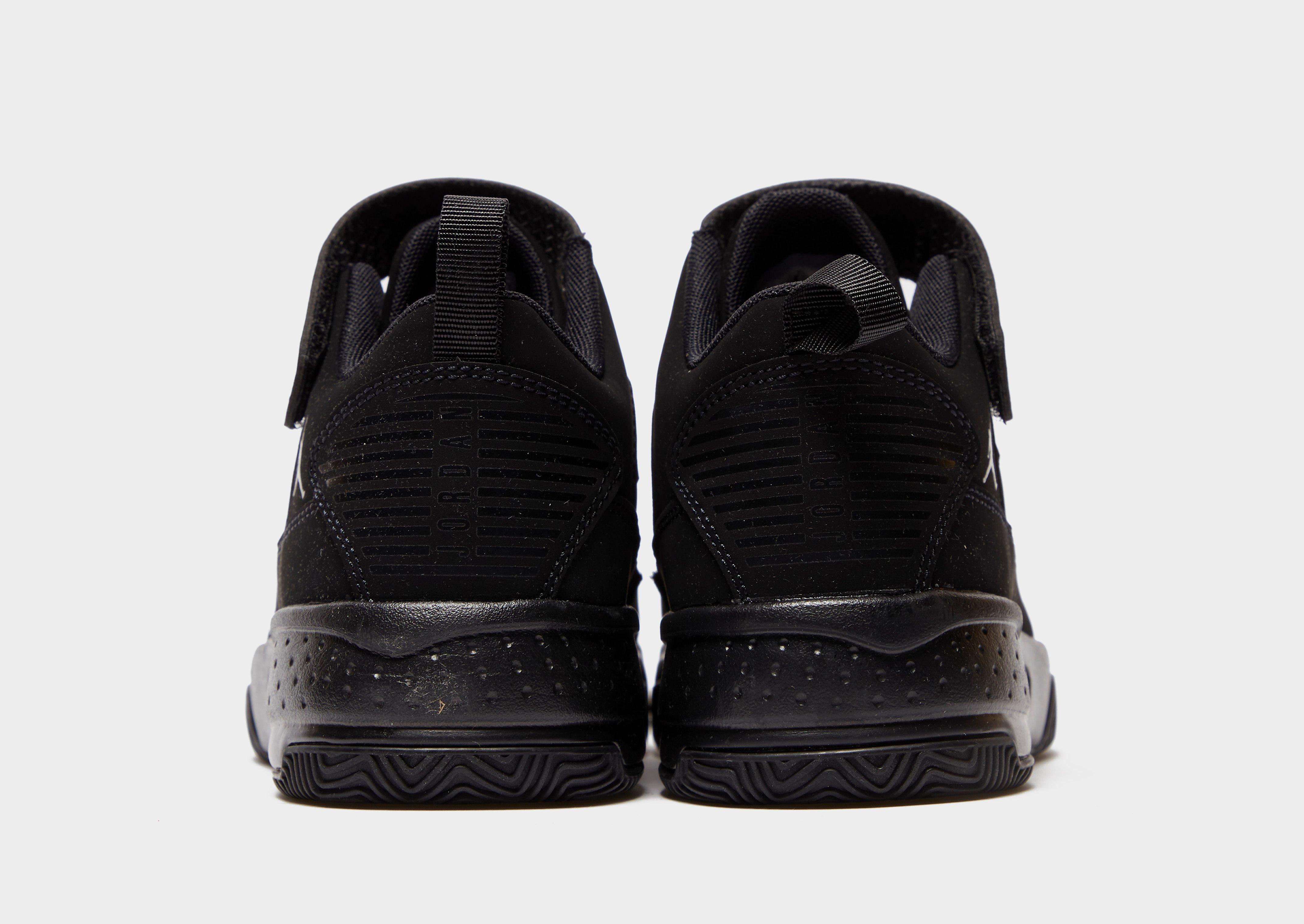 jordan max aura 2 triple black