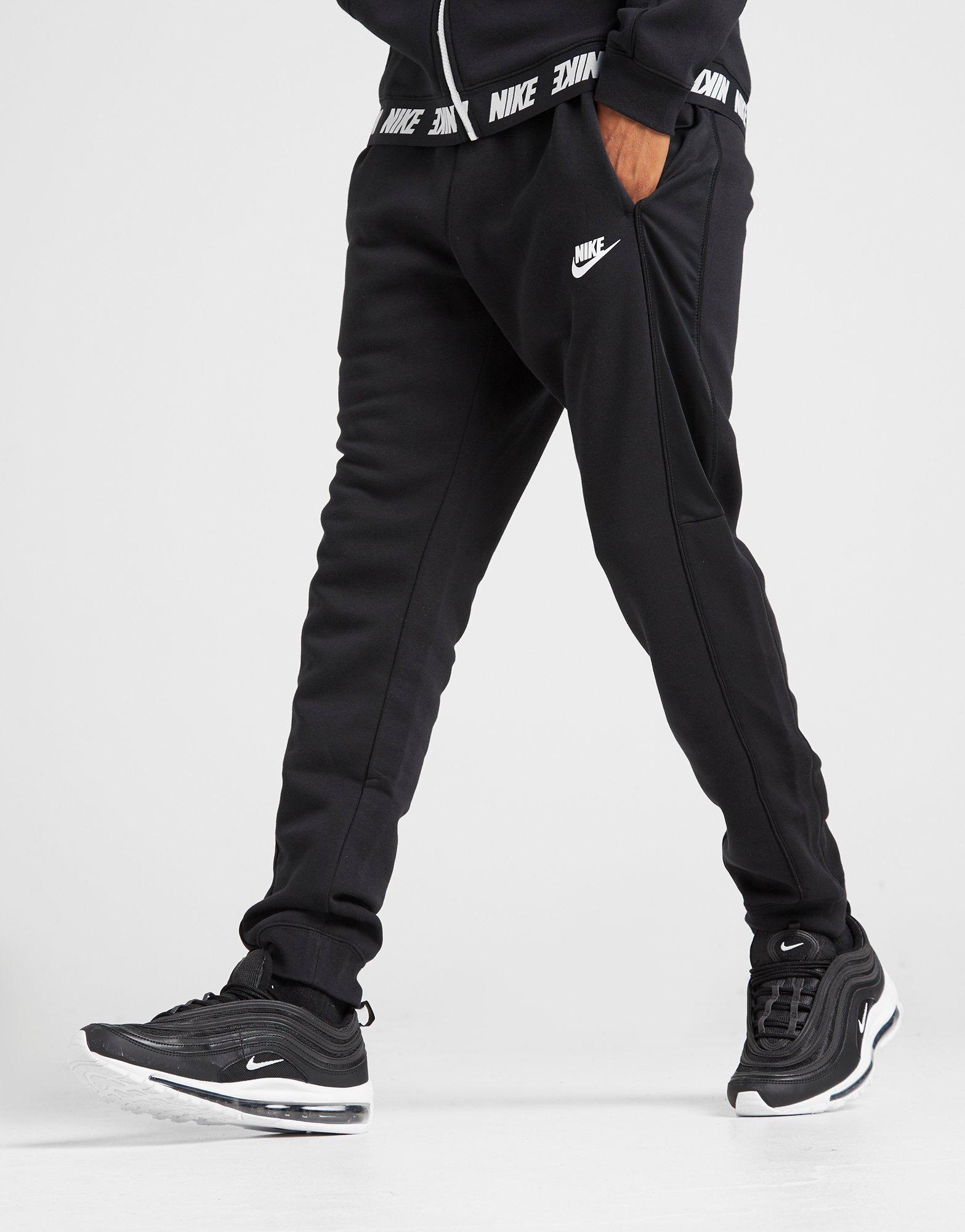 nike hybrid joggers in black