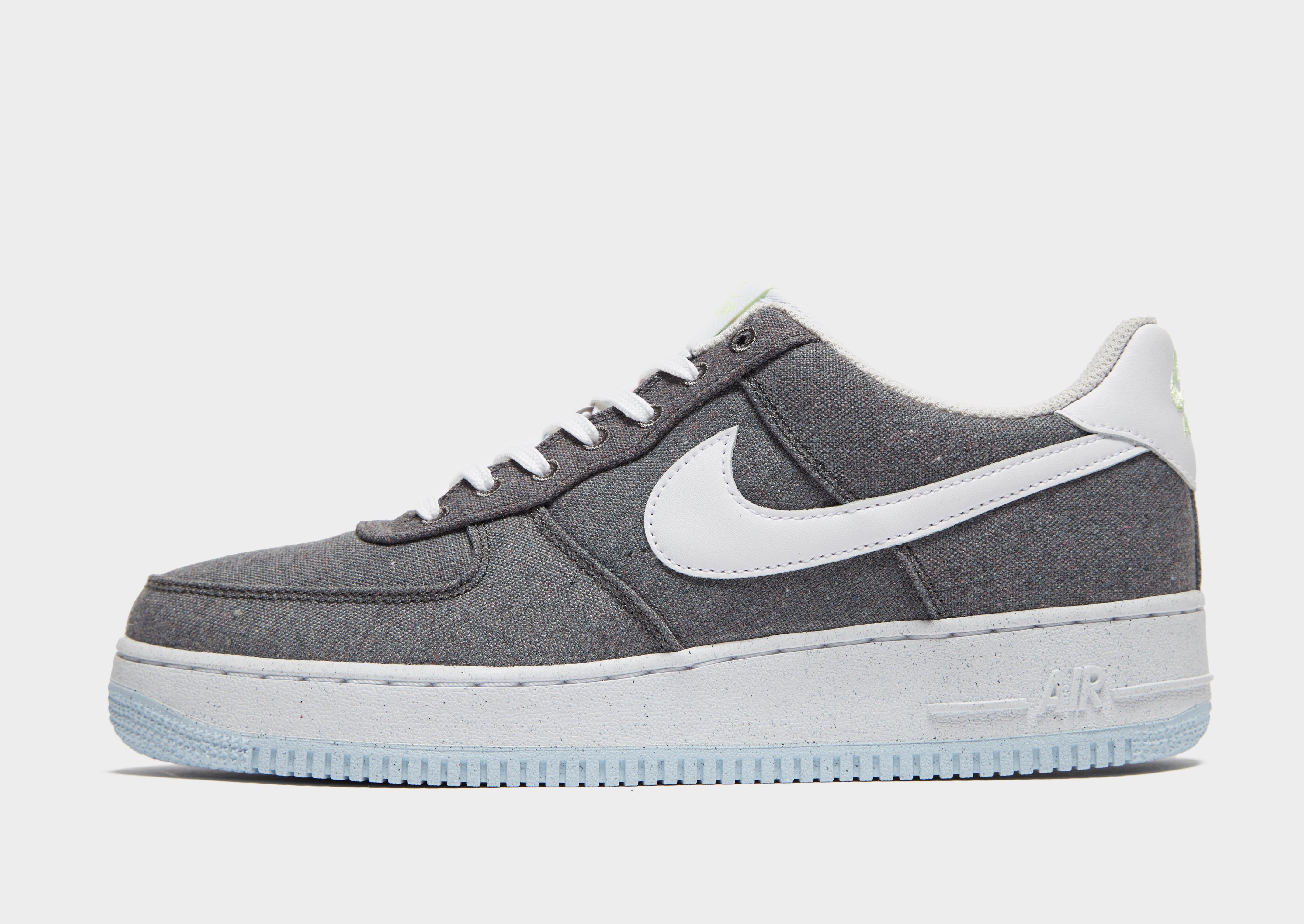 Acquista Nike Air Force 1 '07 LV8 Canvas in Grigio