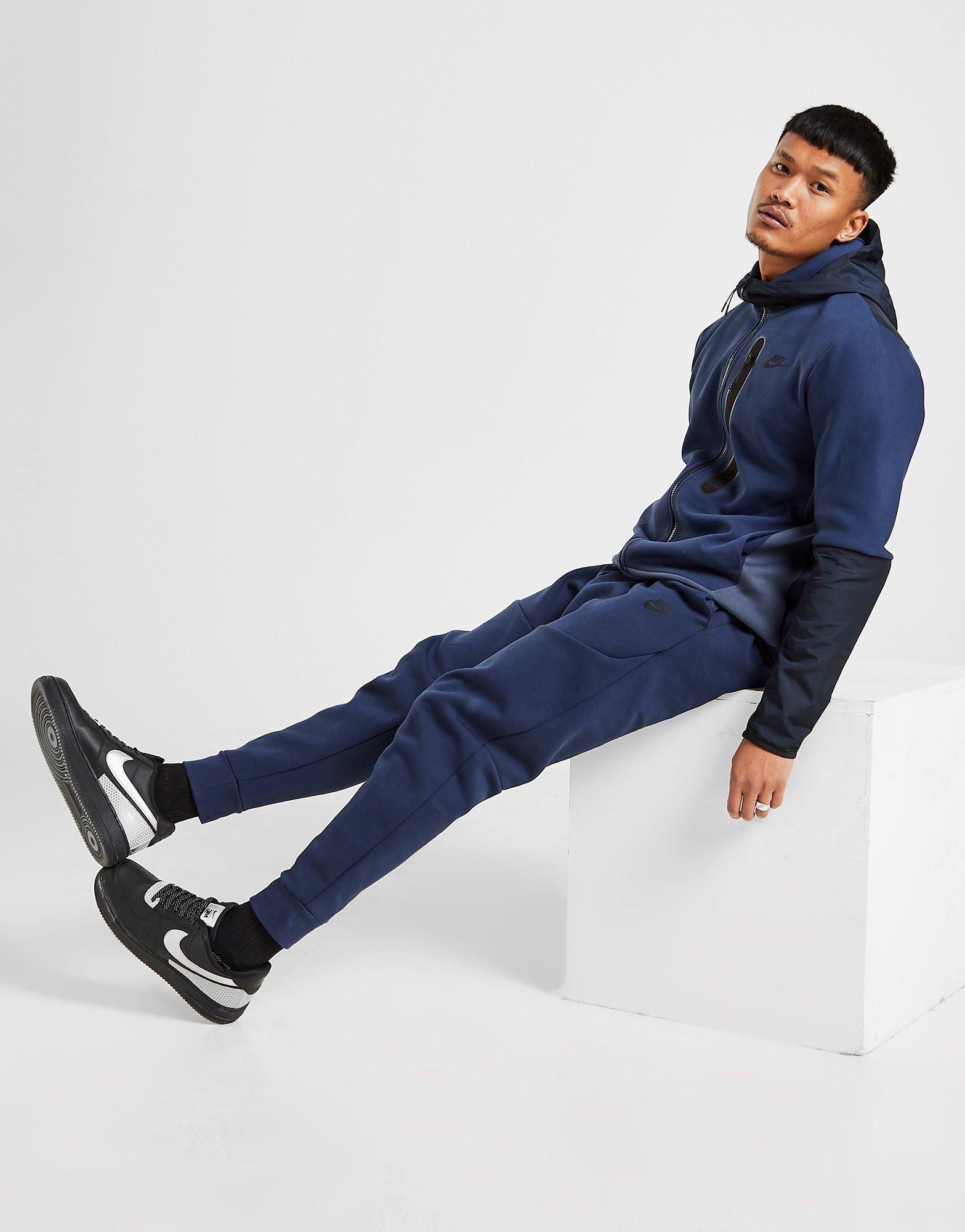 nike tech fleece navy blue