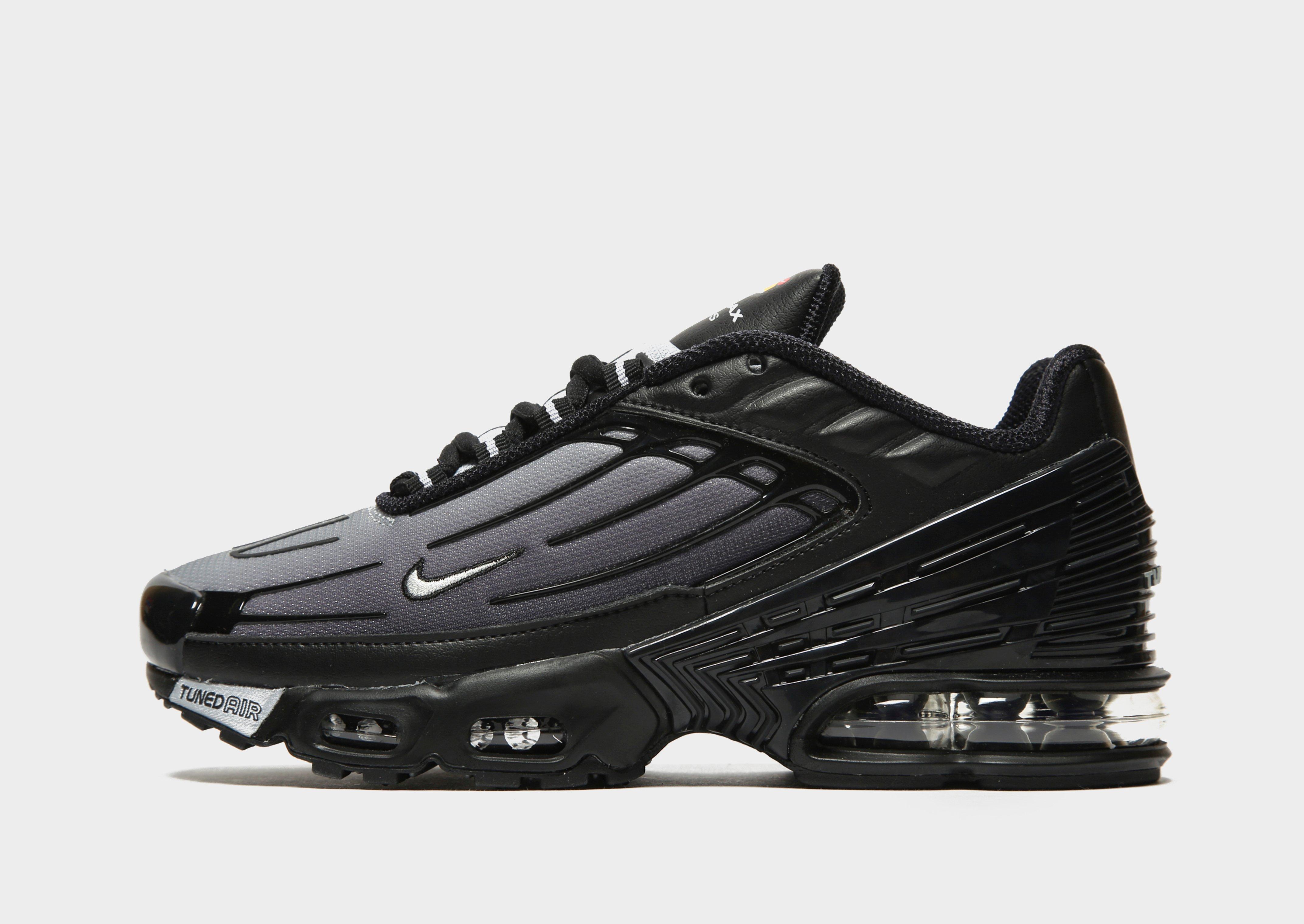 nike air max plus black junior