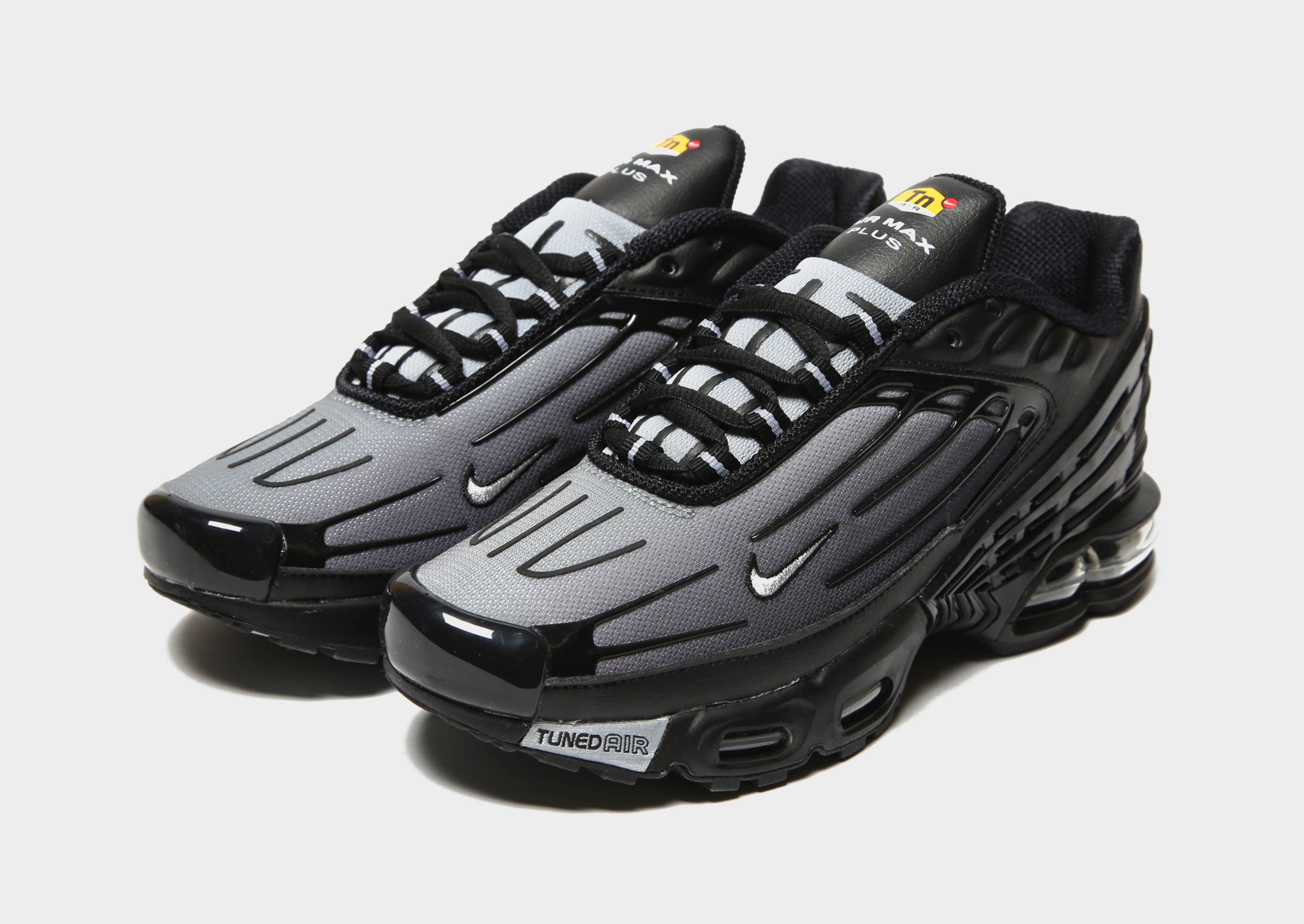 junior black tns