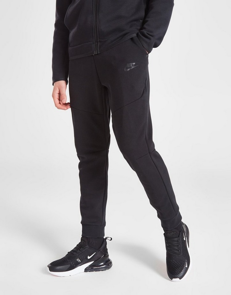 tech fleece nike black