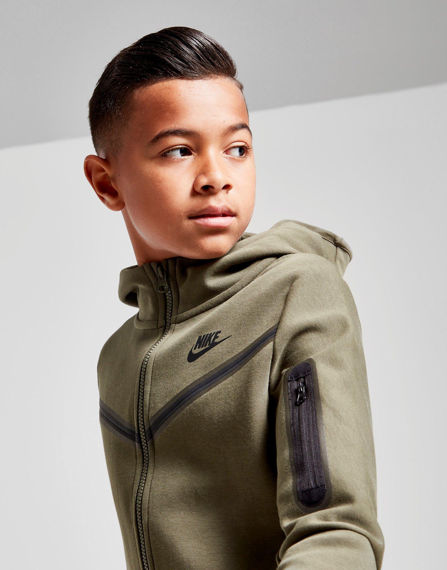 nike fleece hoodie junior
