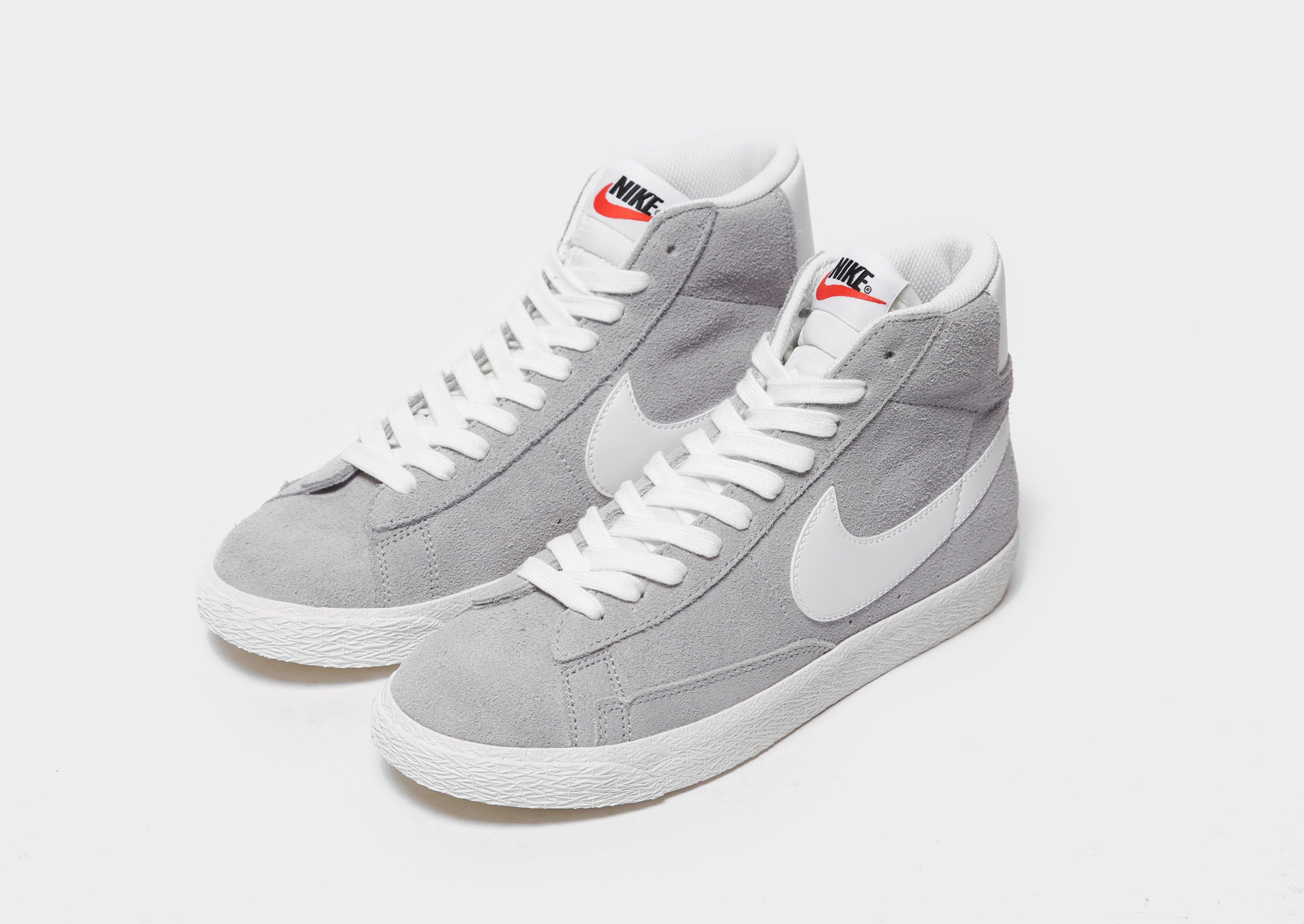 nike blazer gris